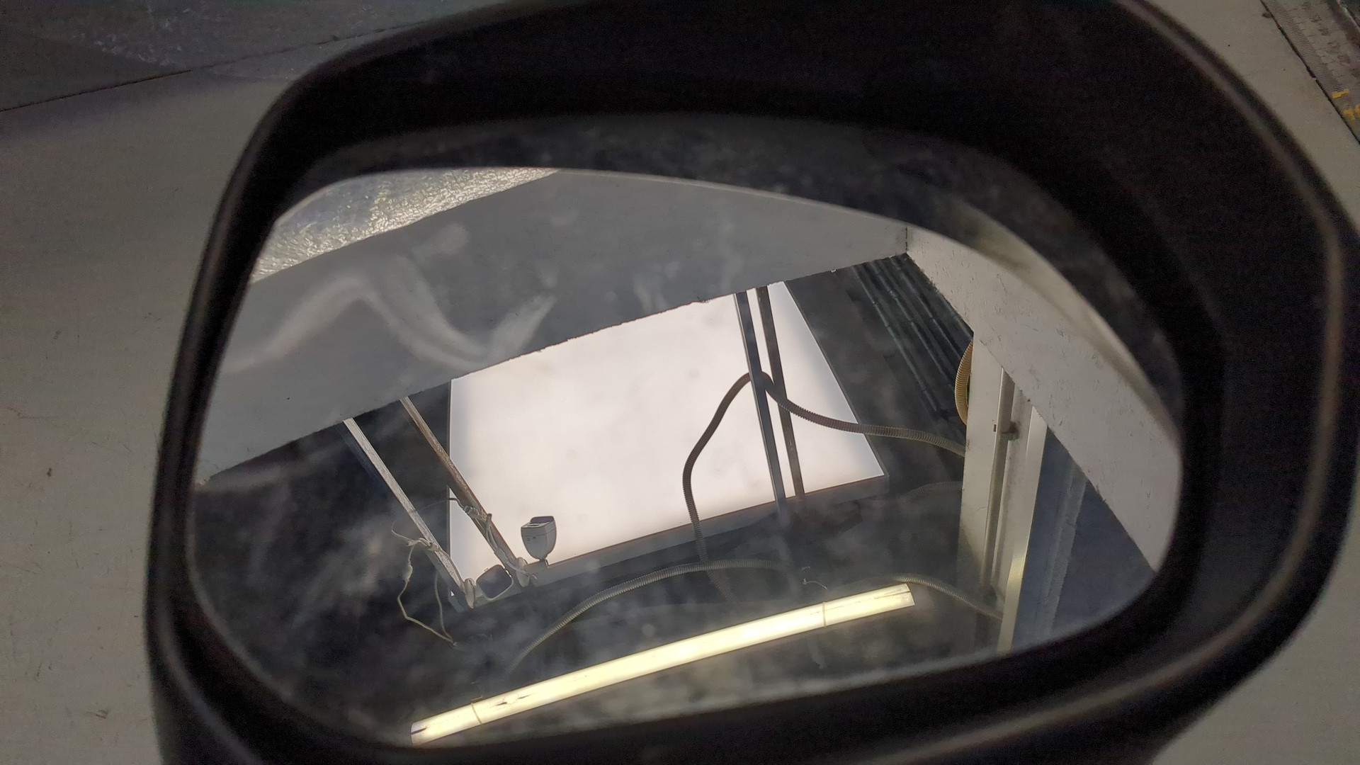 Зеркало правое электрическое