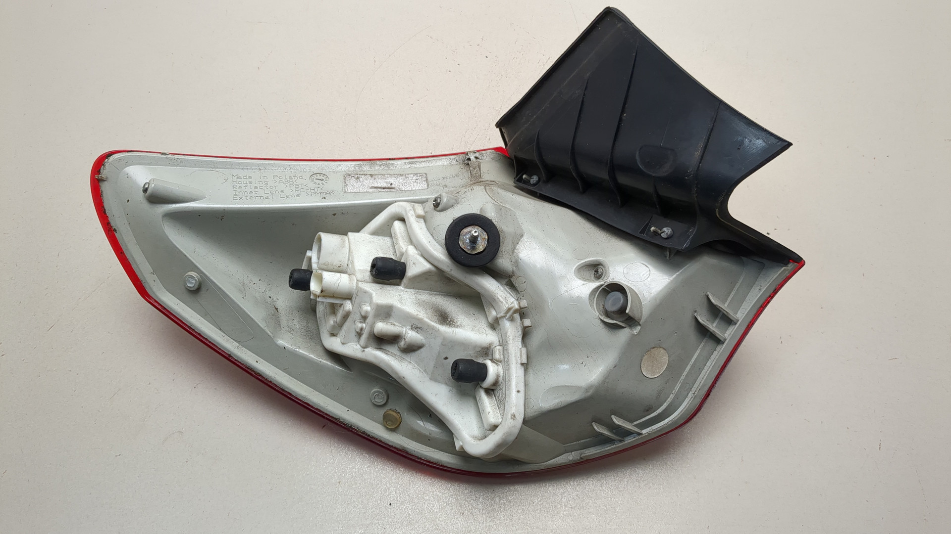 Фонарь задний правый