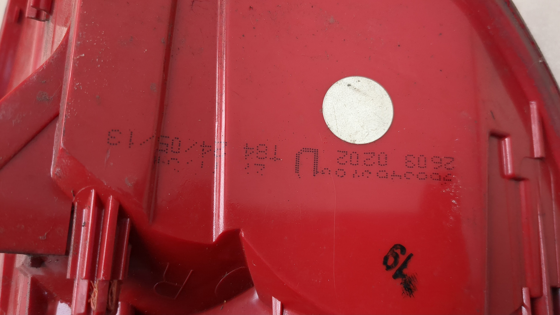 Фонарь задний правый