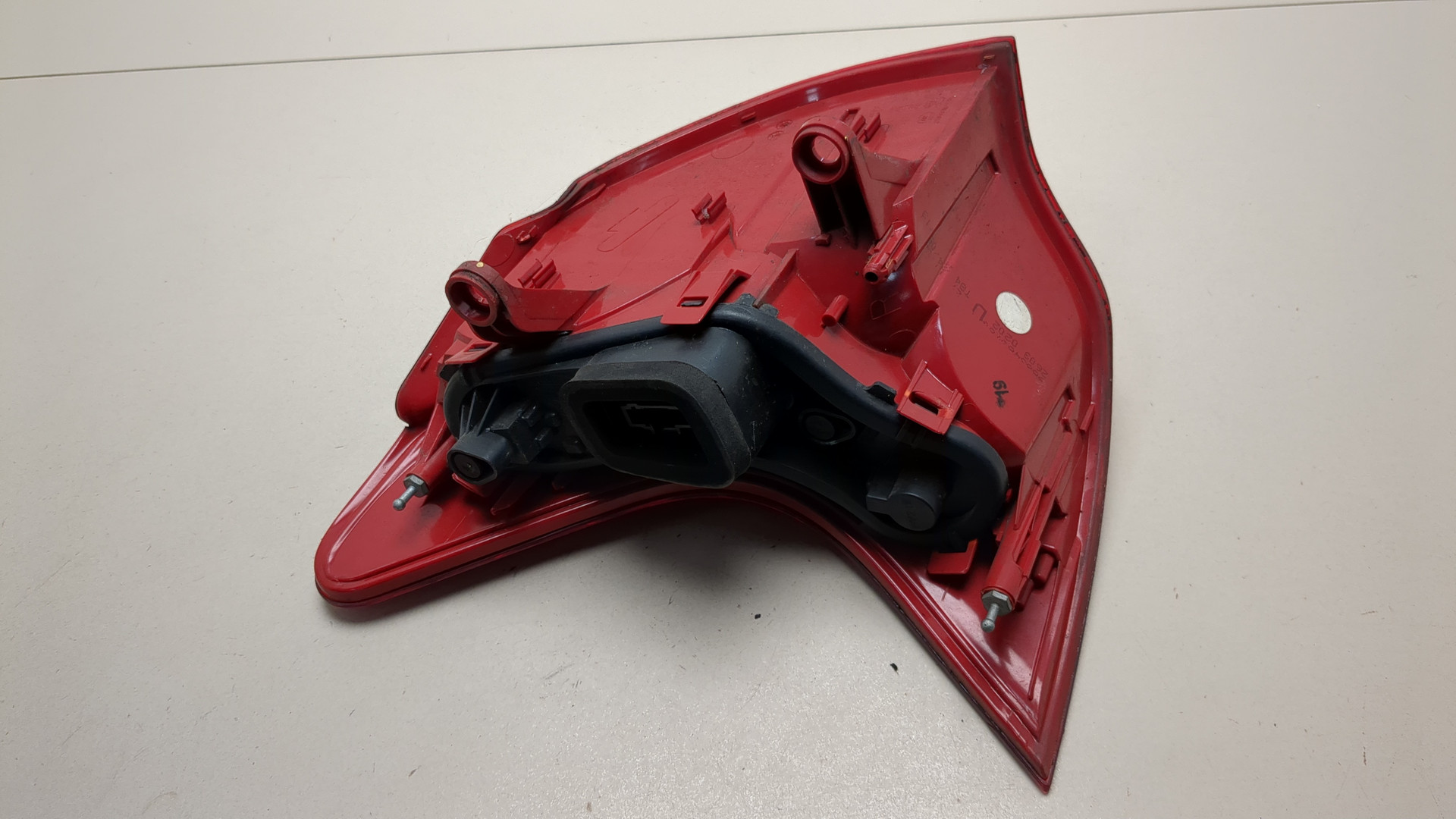 Фонарь задний правый