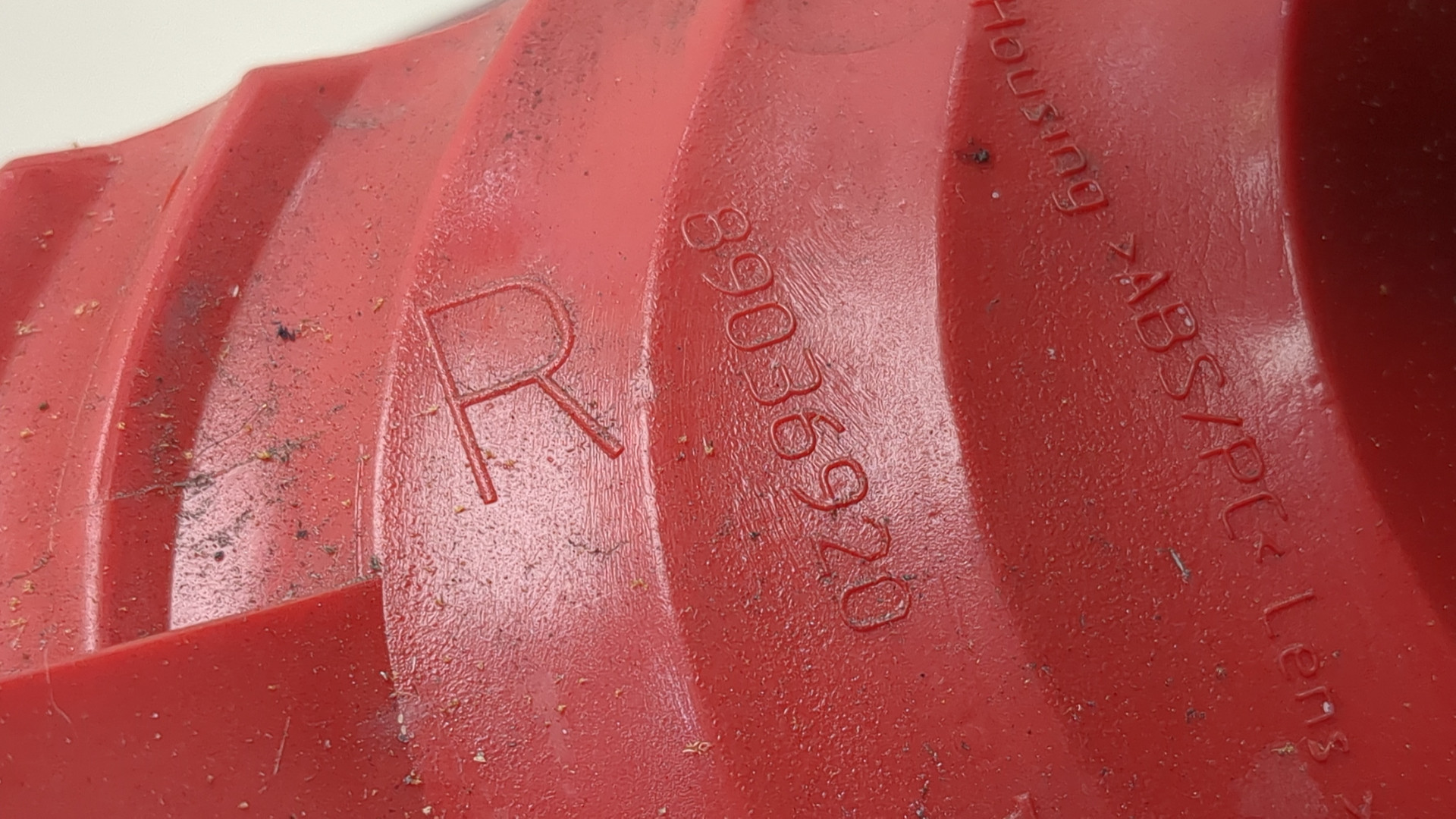 Фонарь задний правый