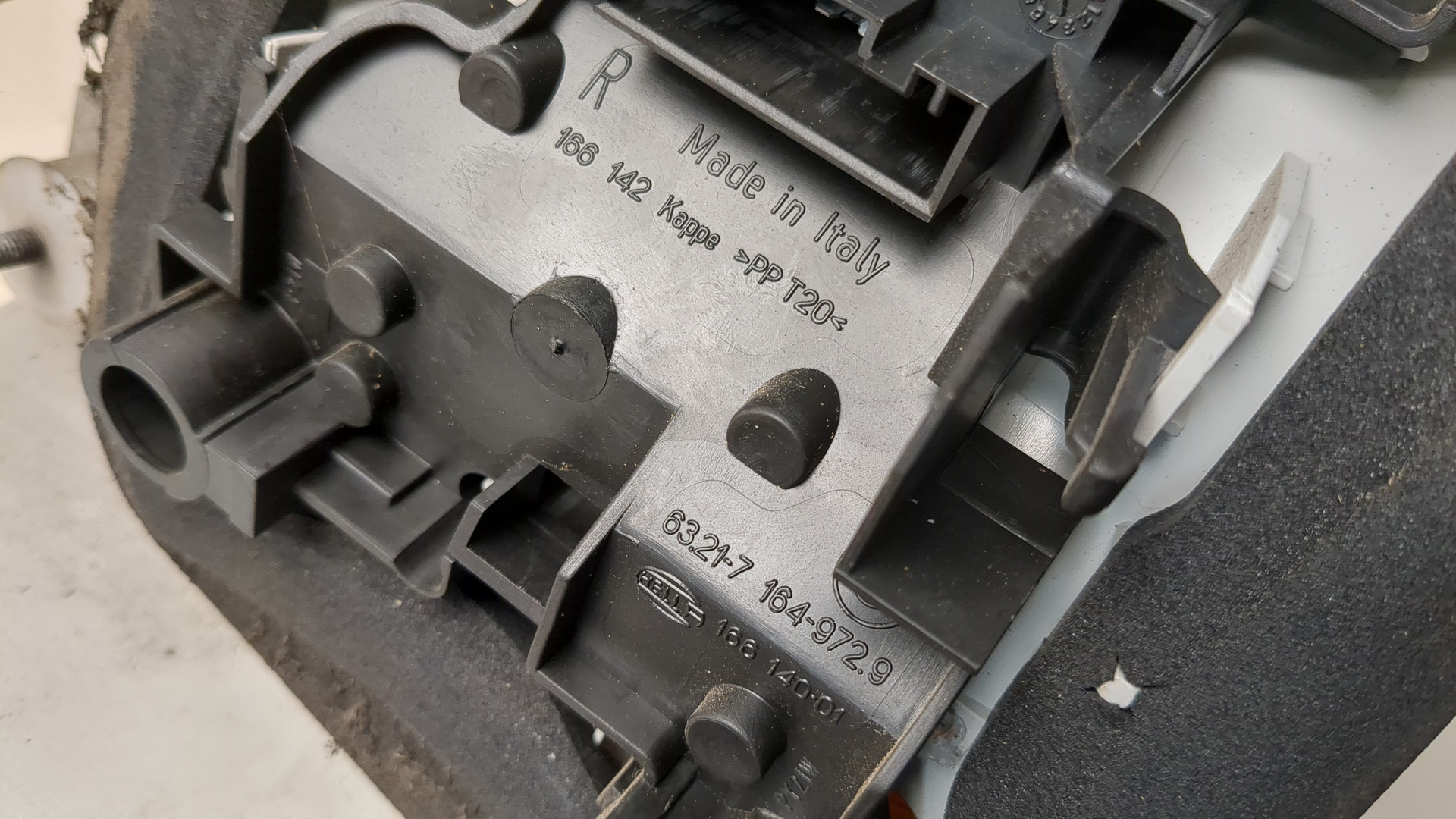 Фонарь задний правый