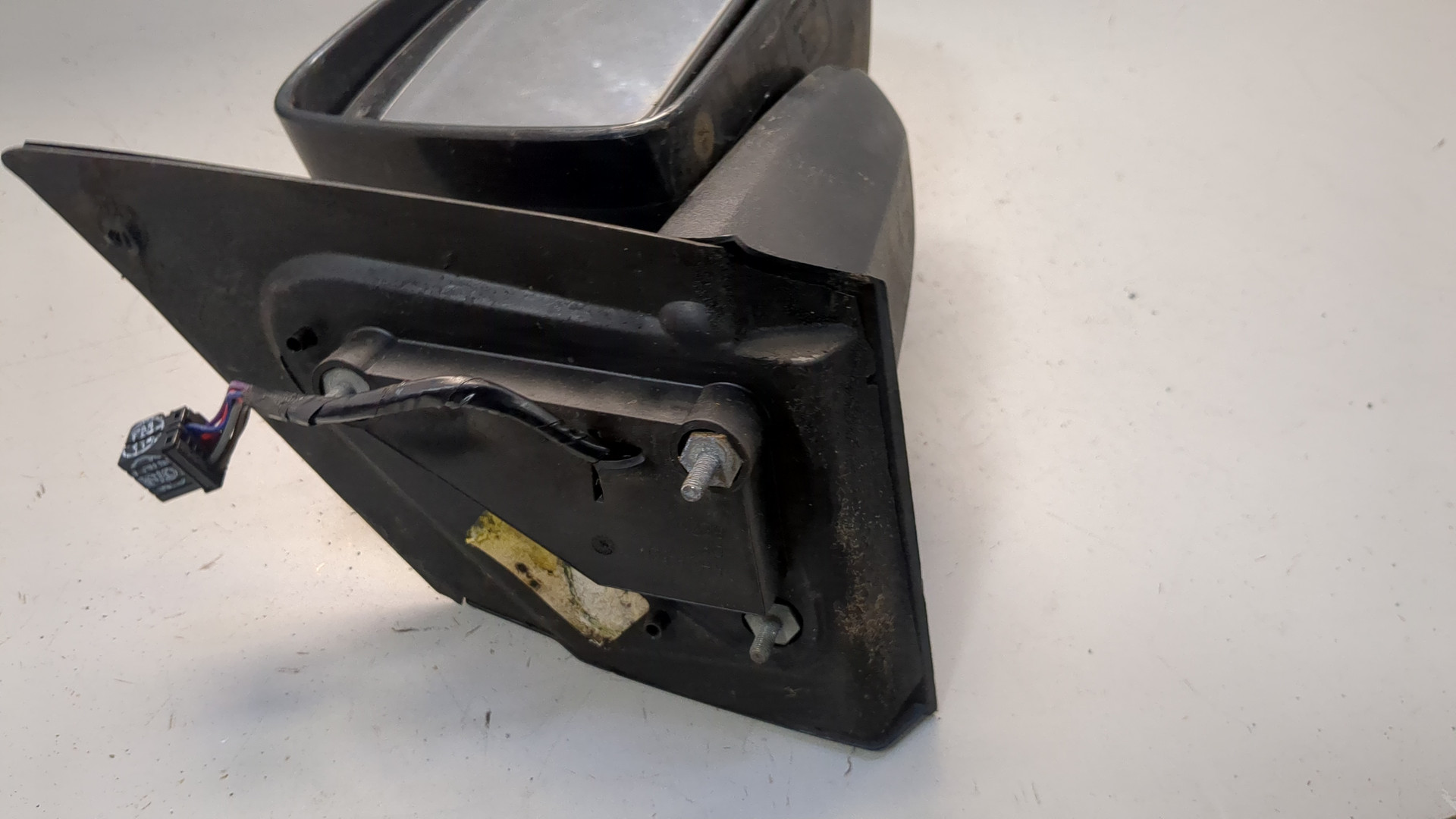 Зеркало правое электрическое