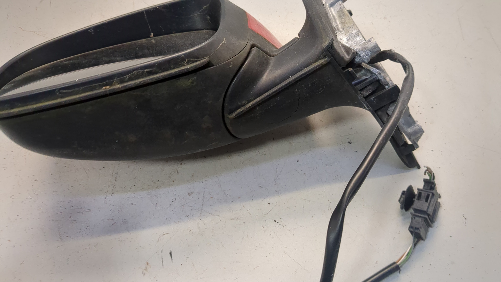 Зеркало левое электрическое