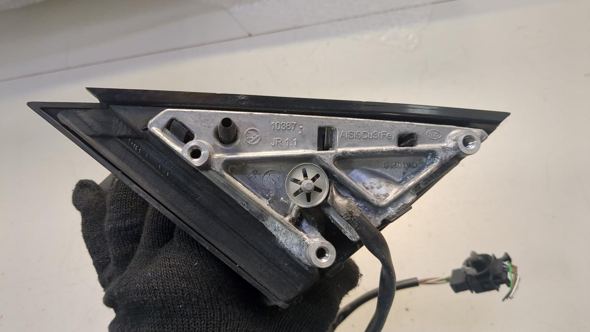 Зеркало левое электрическое