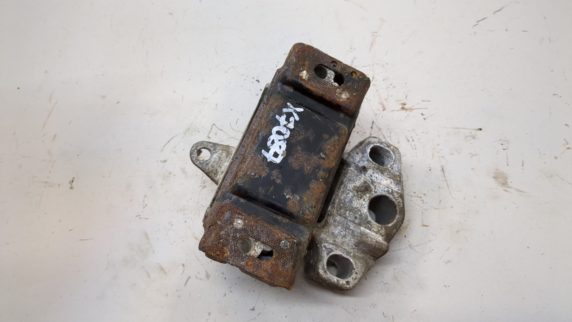 Опора двигателя