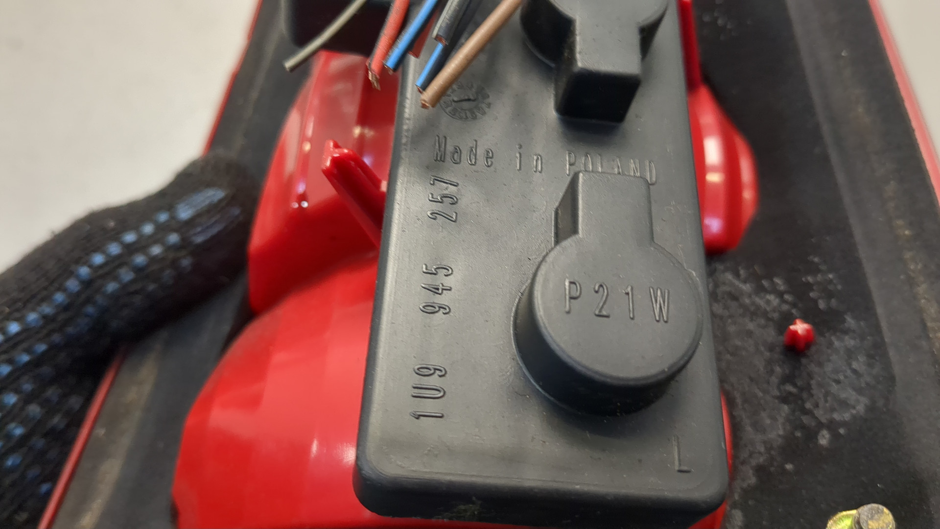 Фонарь задний левый