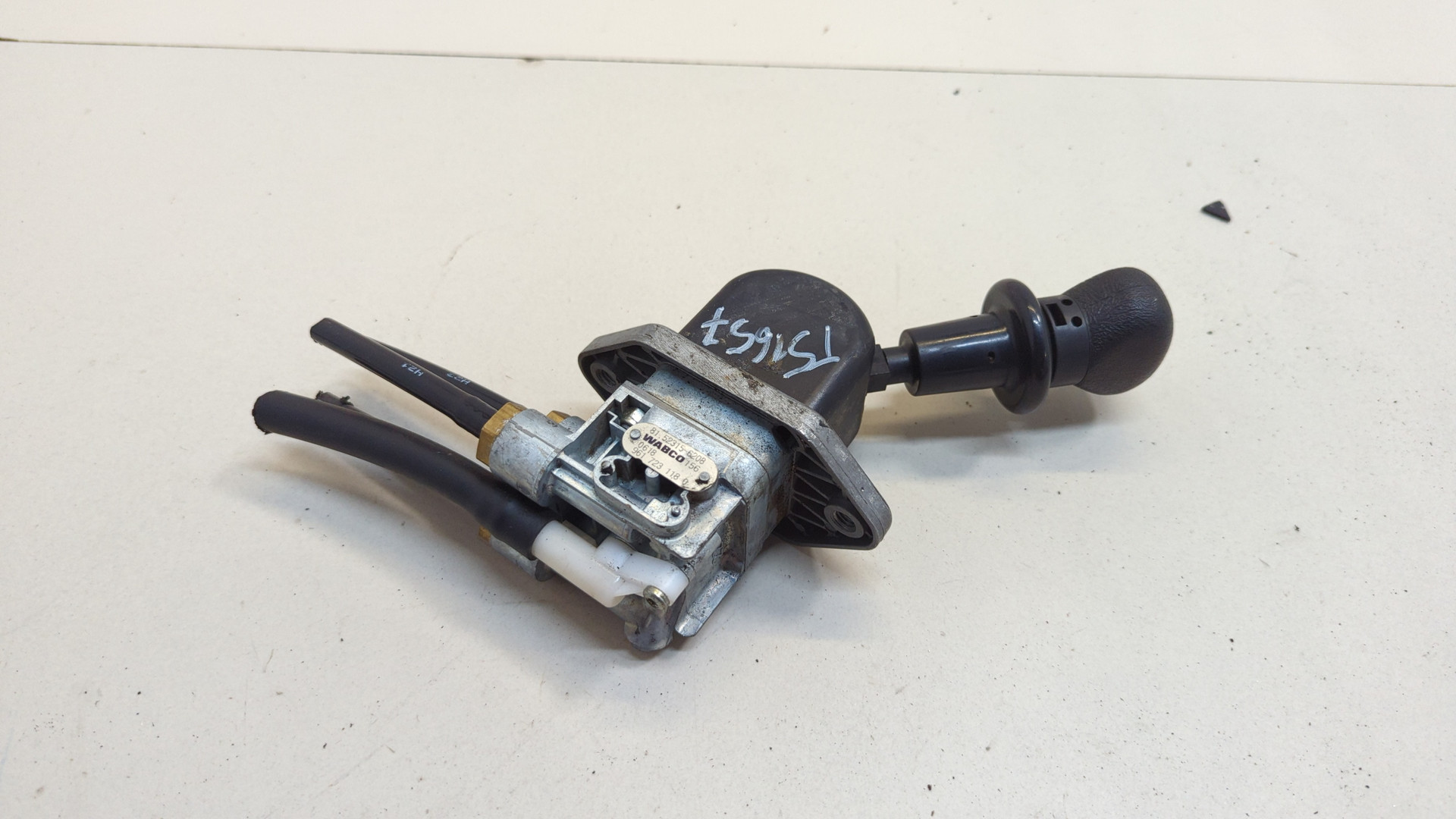 Рычаг стояночного тормоза