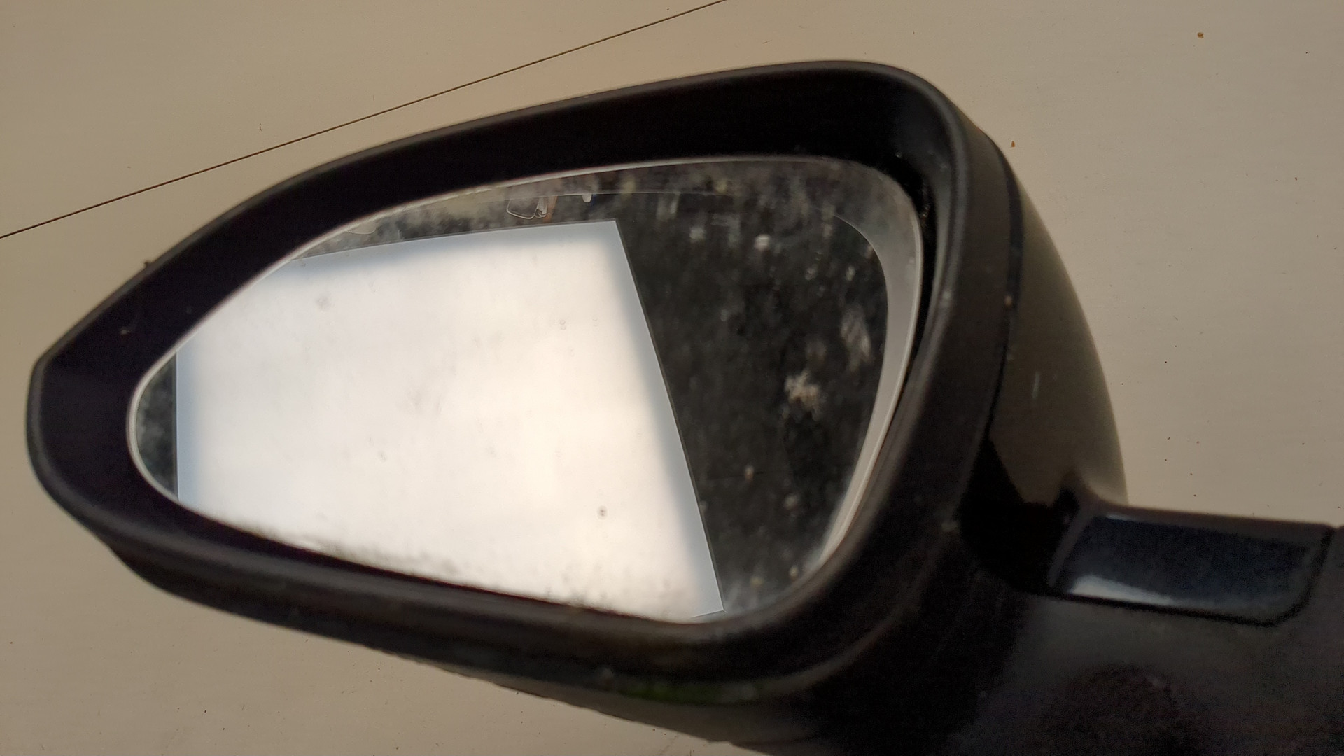 Зеркало левое электрическое