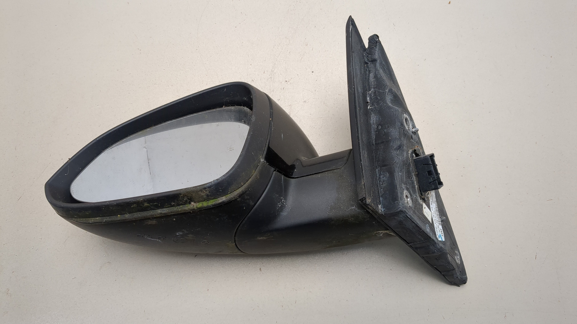 Зеркало левое электрическое