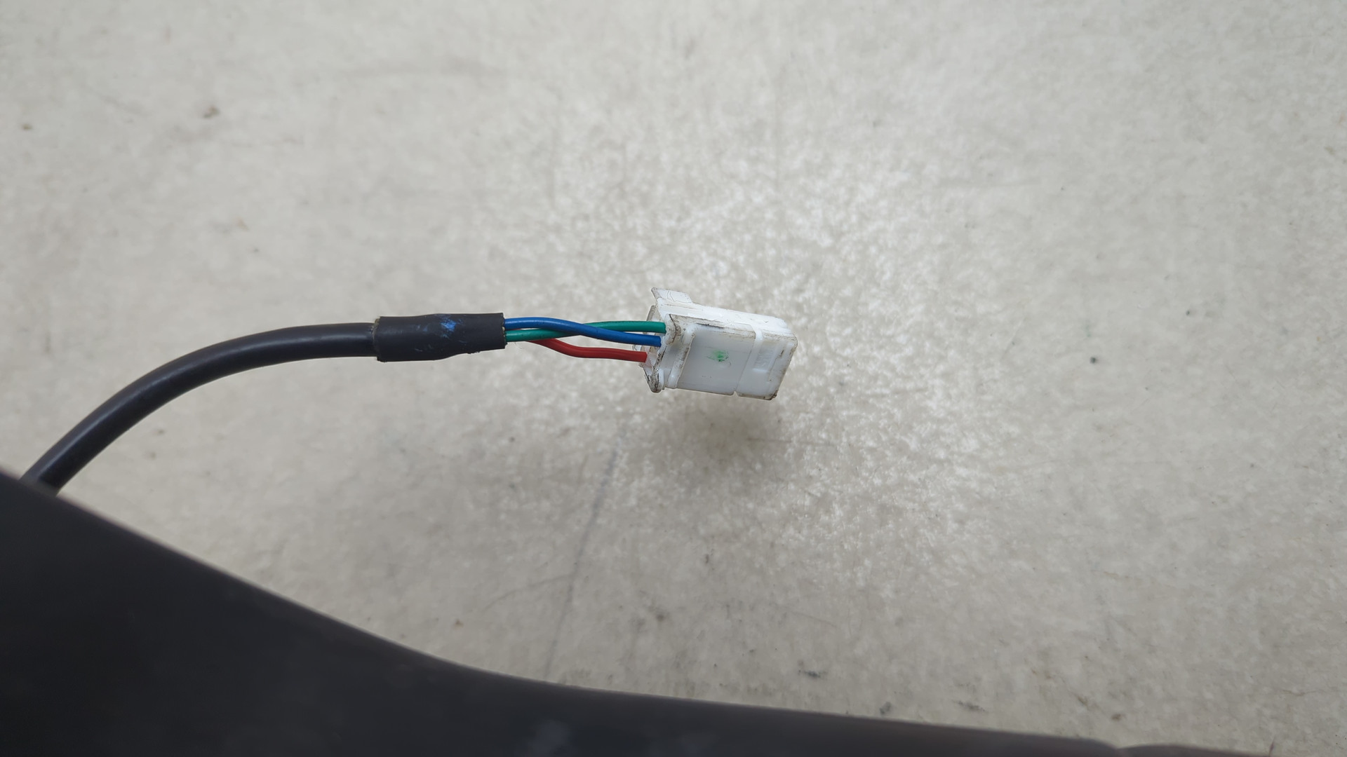 Зеркало правое электрическое