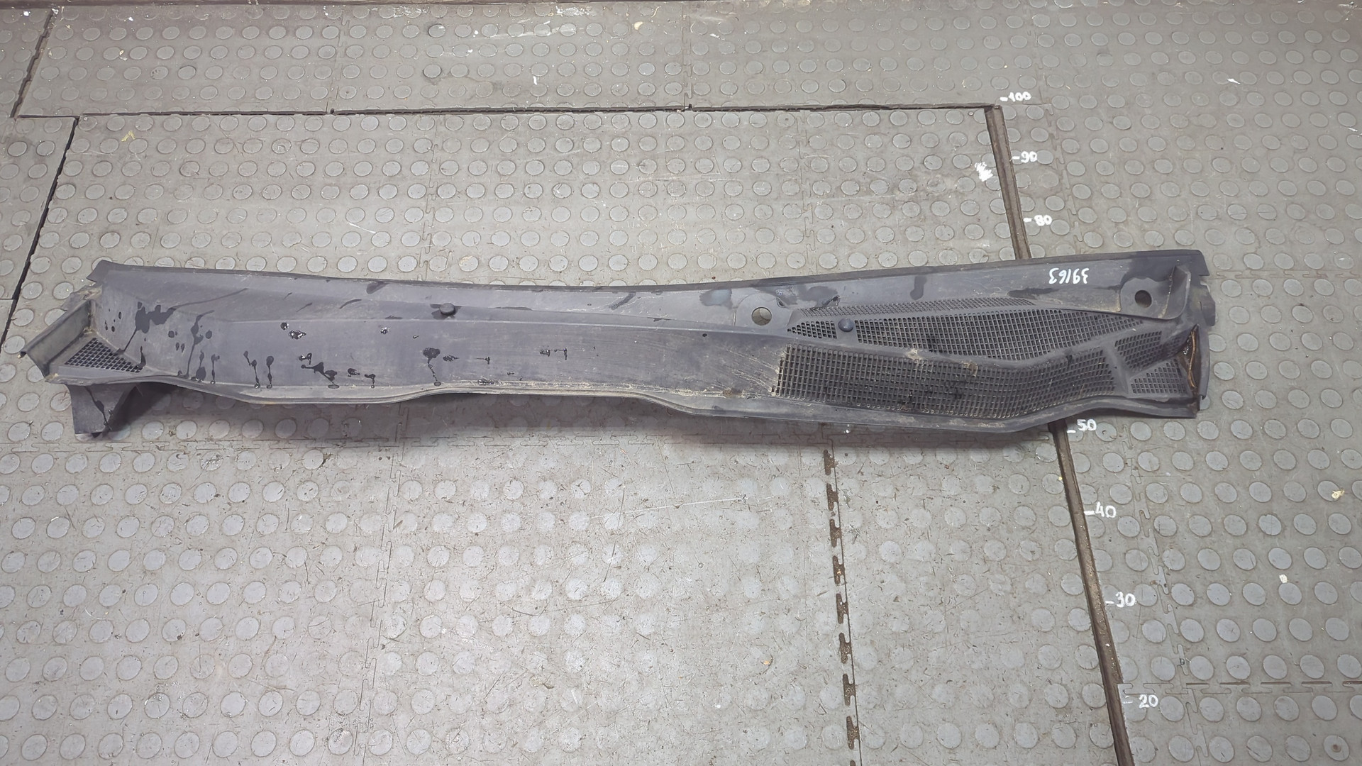 Решетка стеклоочистителей (Жабо)