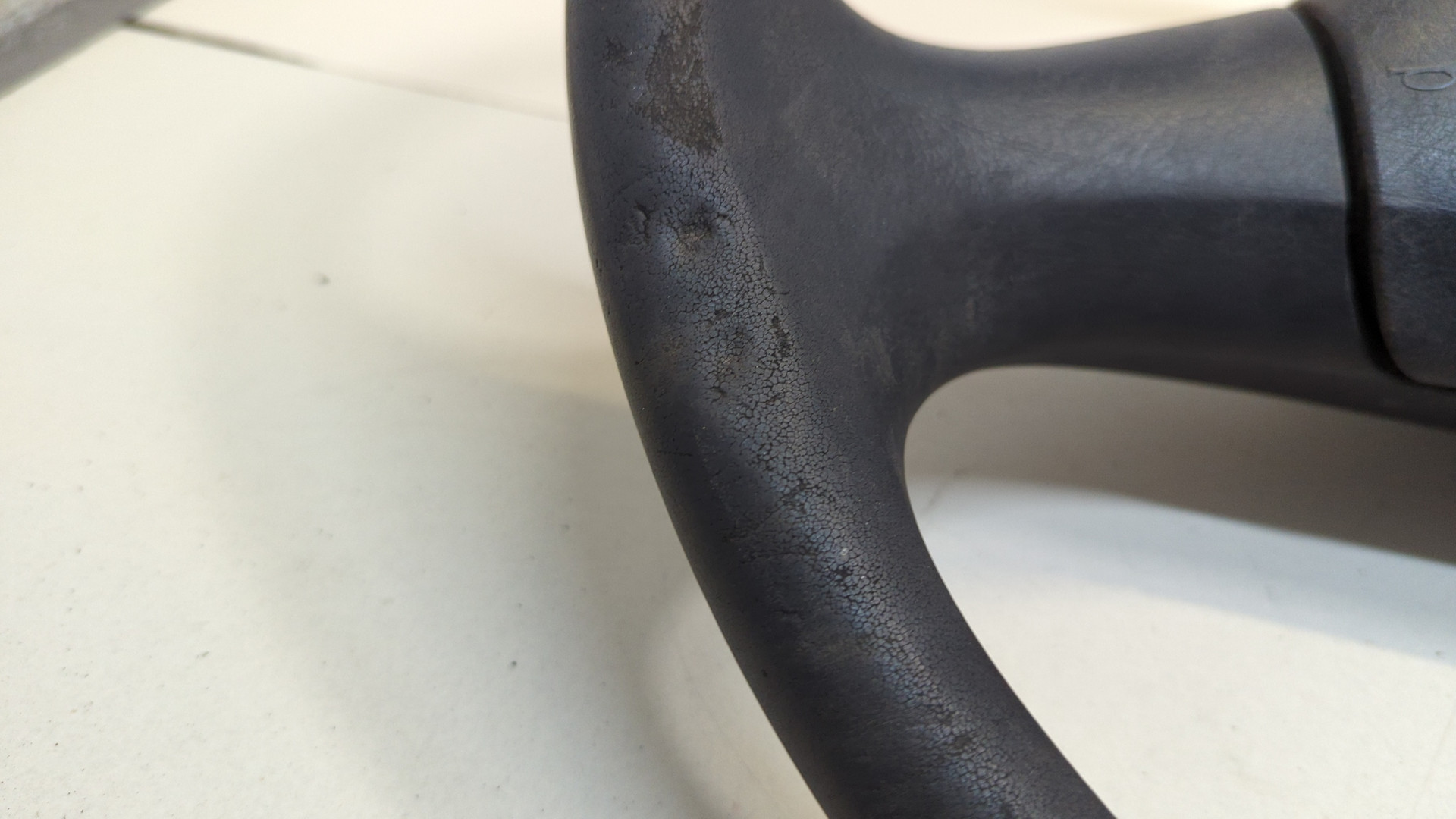 Рулевое колесо (руль)