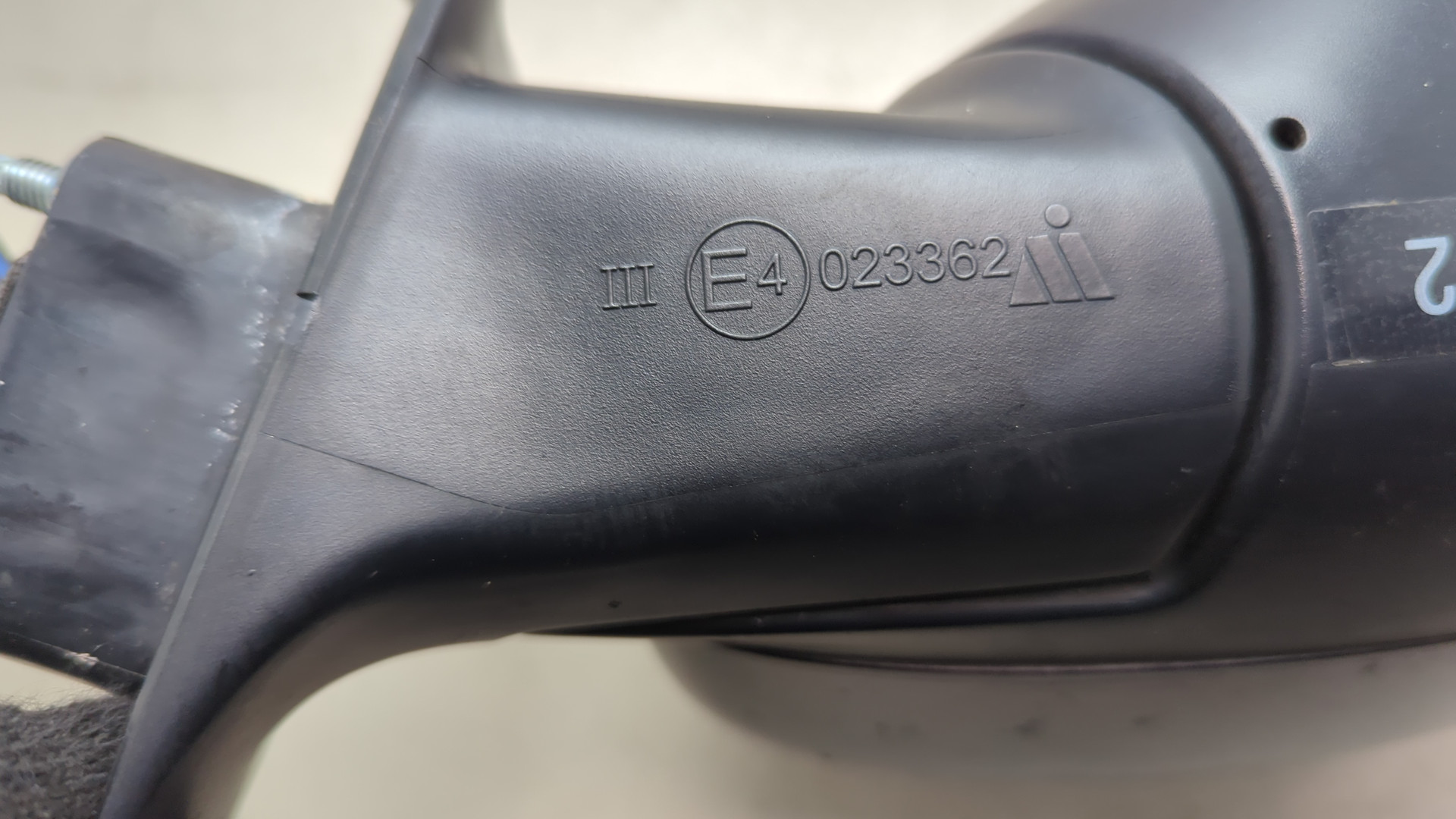 Зеркало правое электрическое