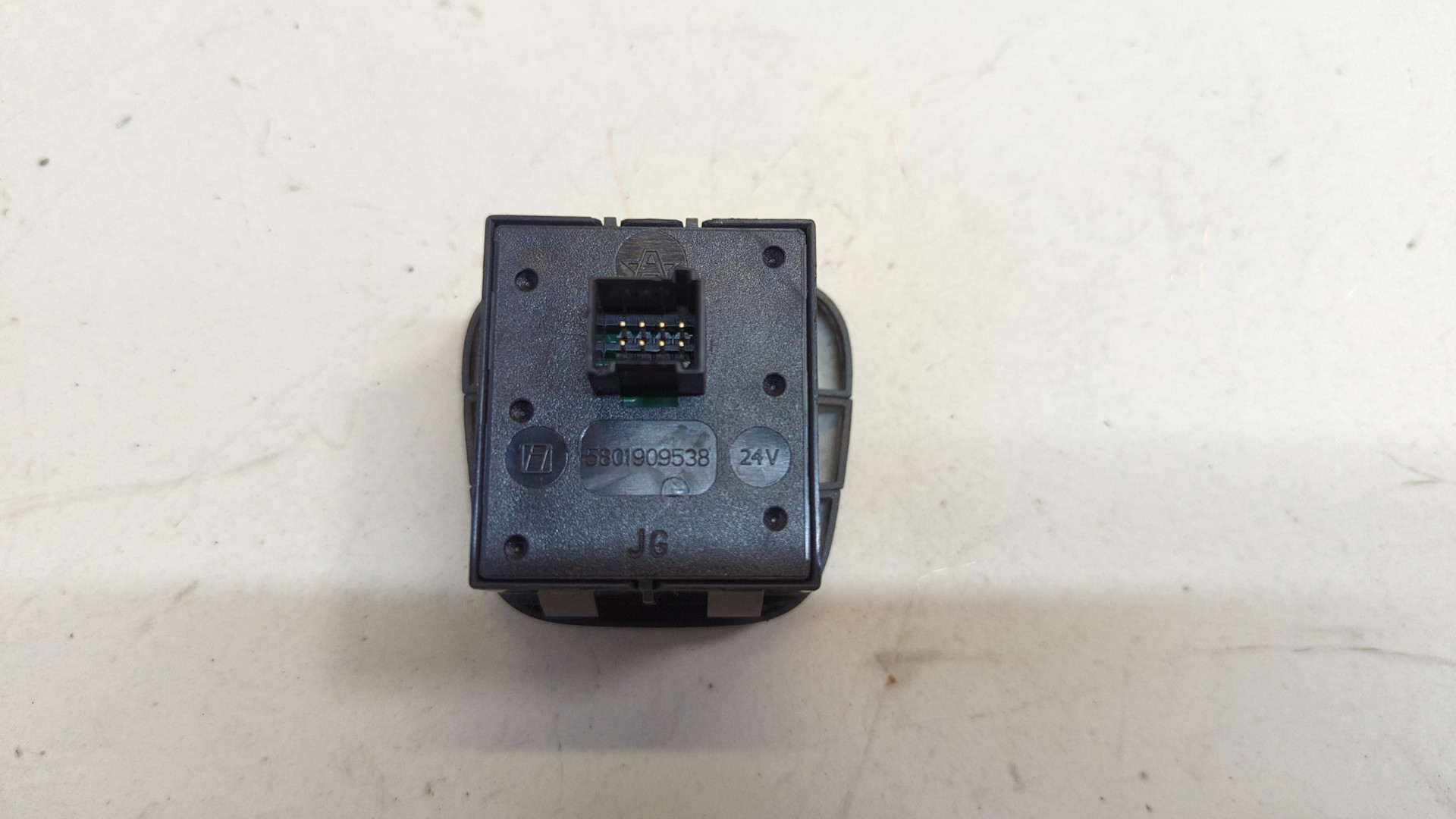 Кулиса МКПП / АКПП