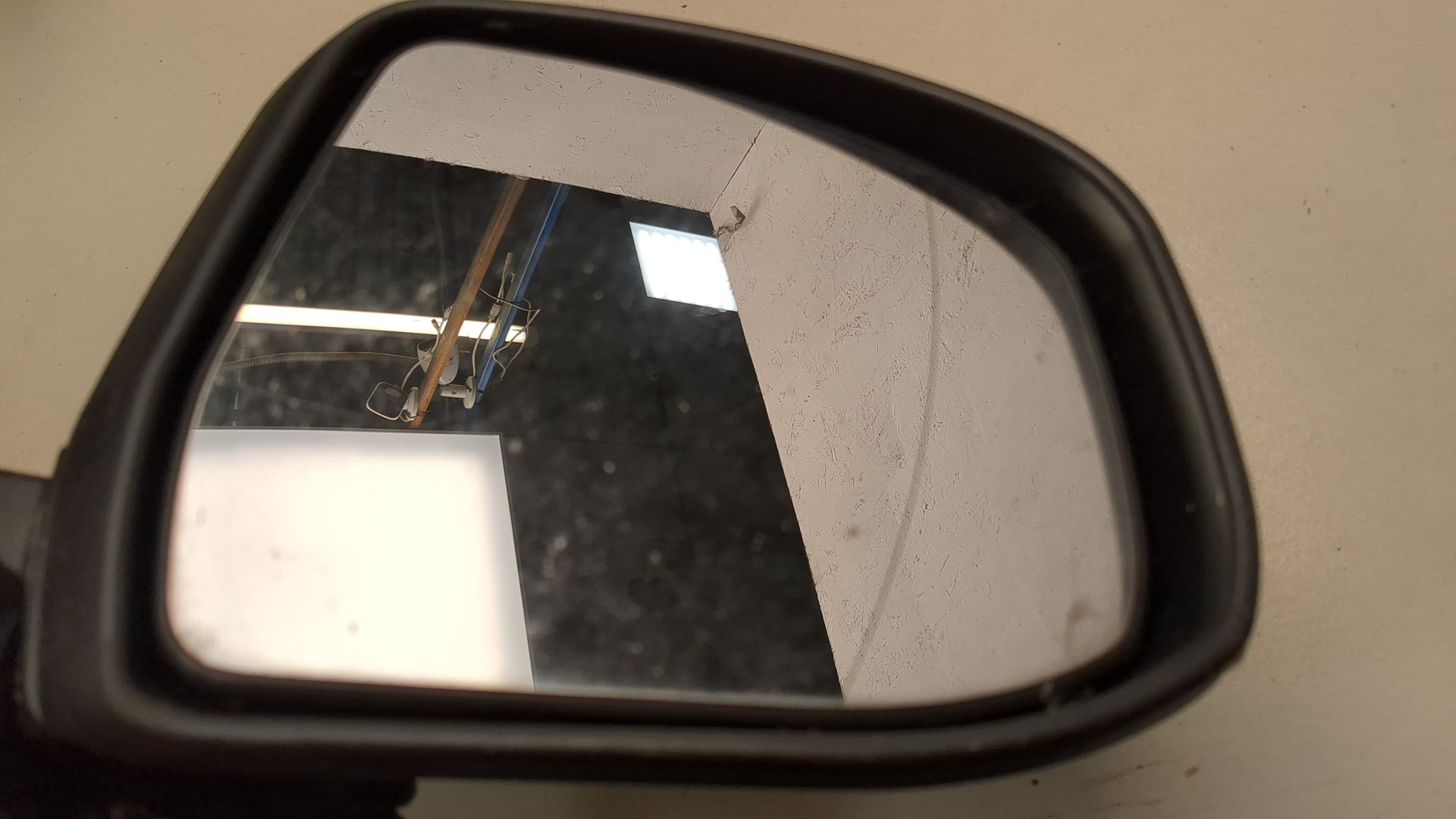 Зеркало правое электрическое