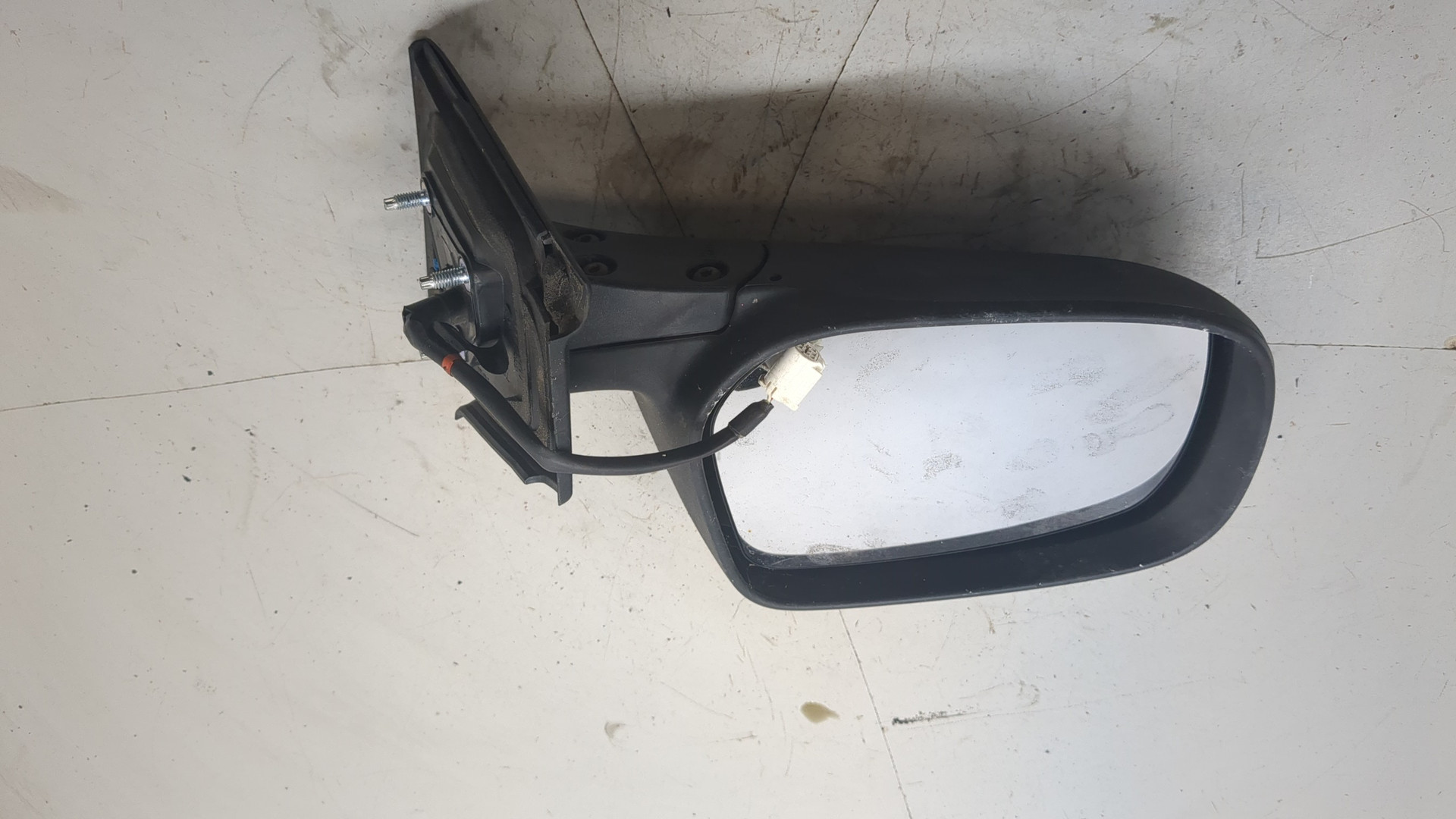 Зеркало левое электрическое