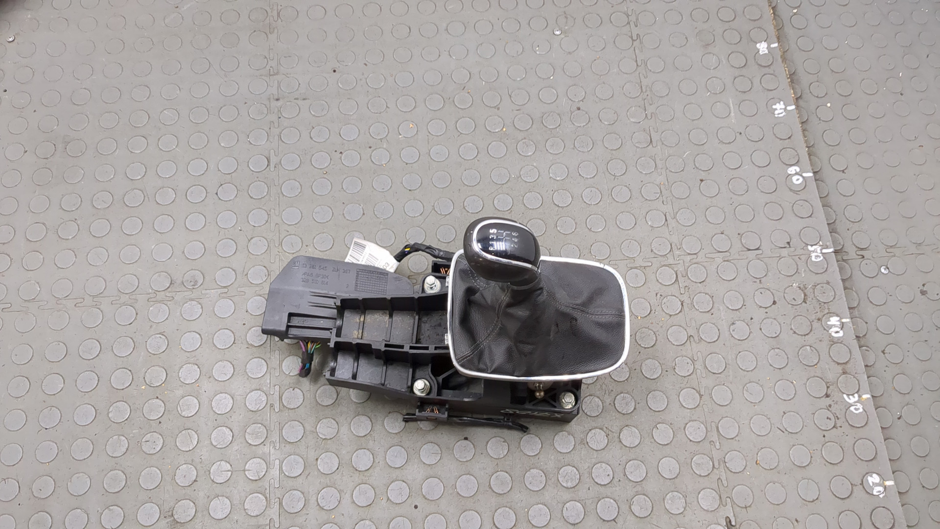 Кулиса МКПП / АКПП