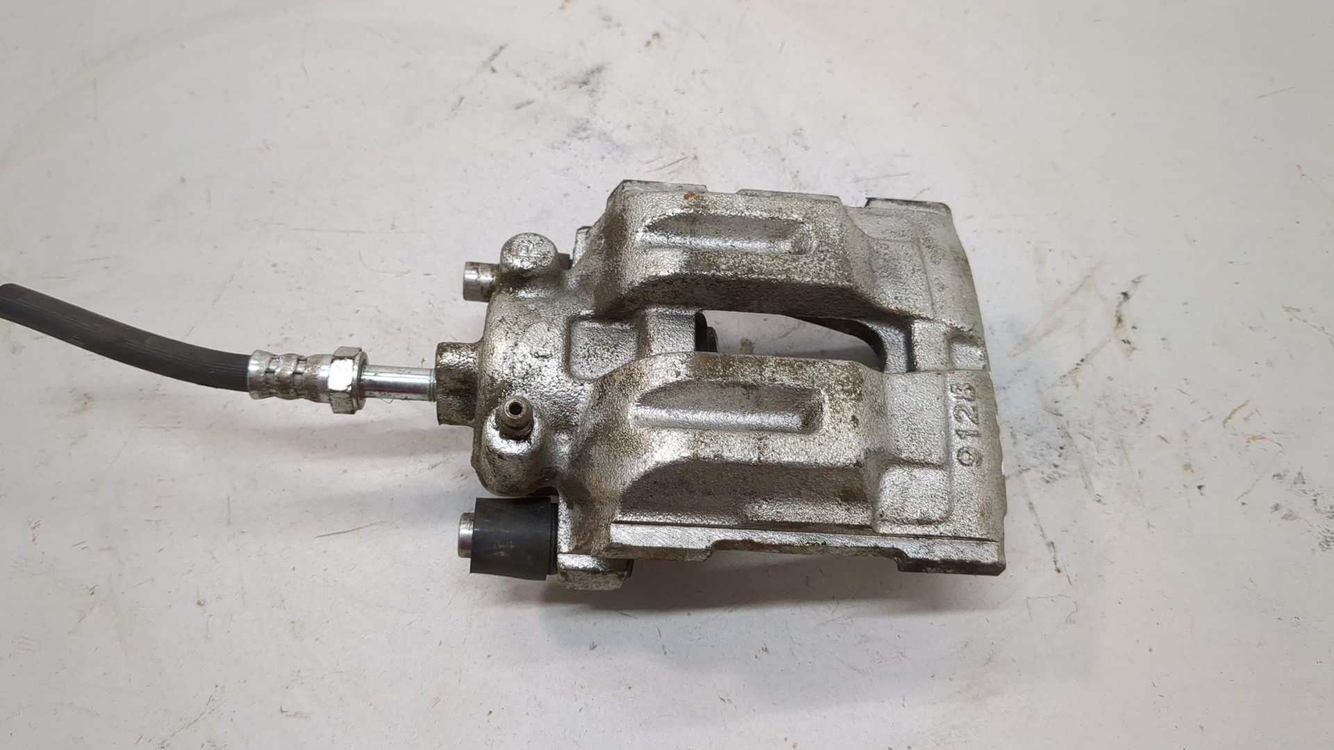 Суппорт задний правый