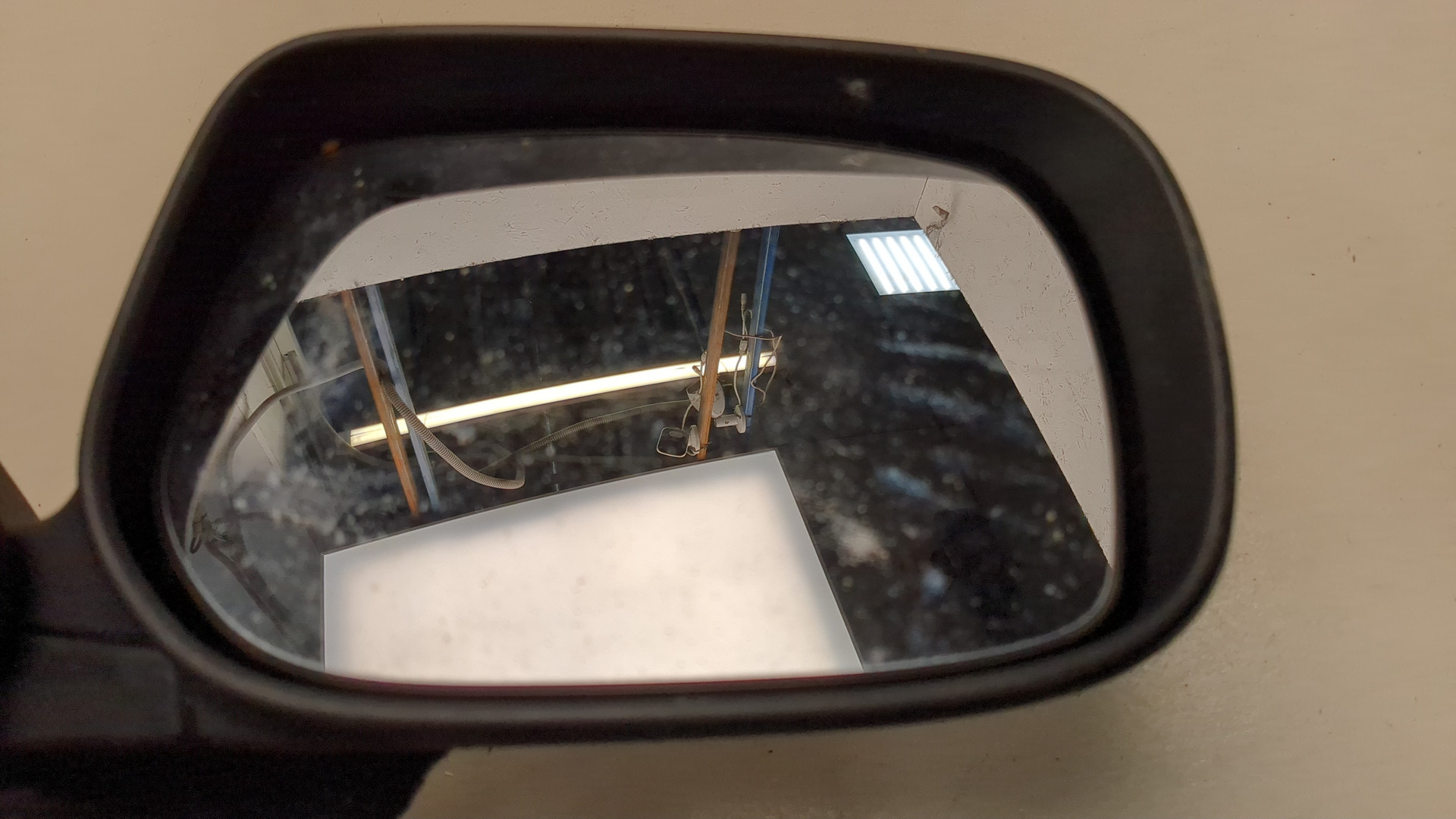 Зеркало правое электрическое