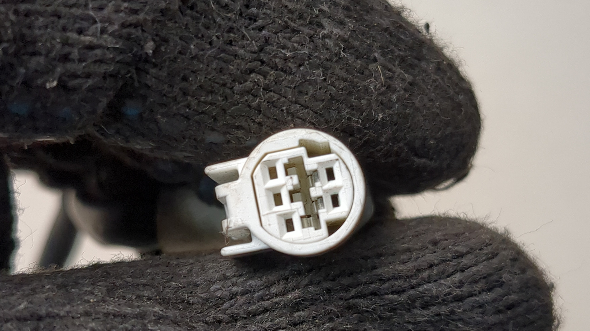 Зеркало правое электрическое