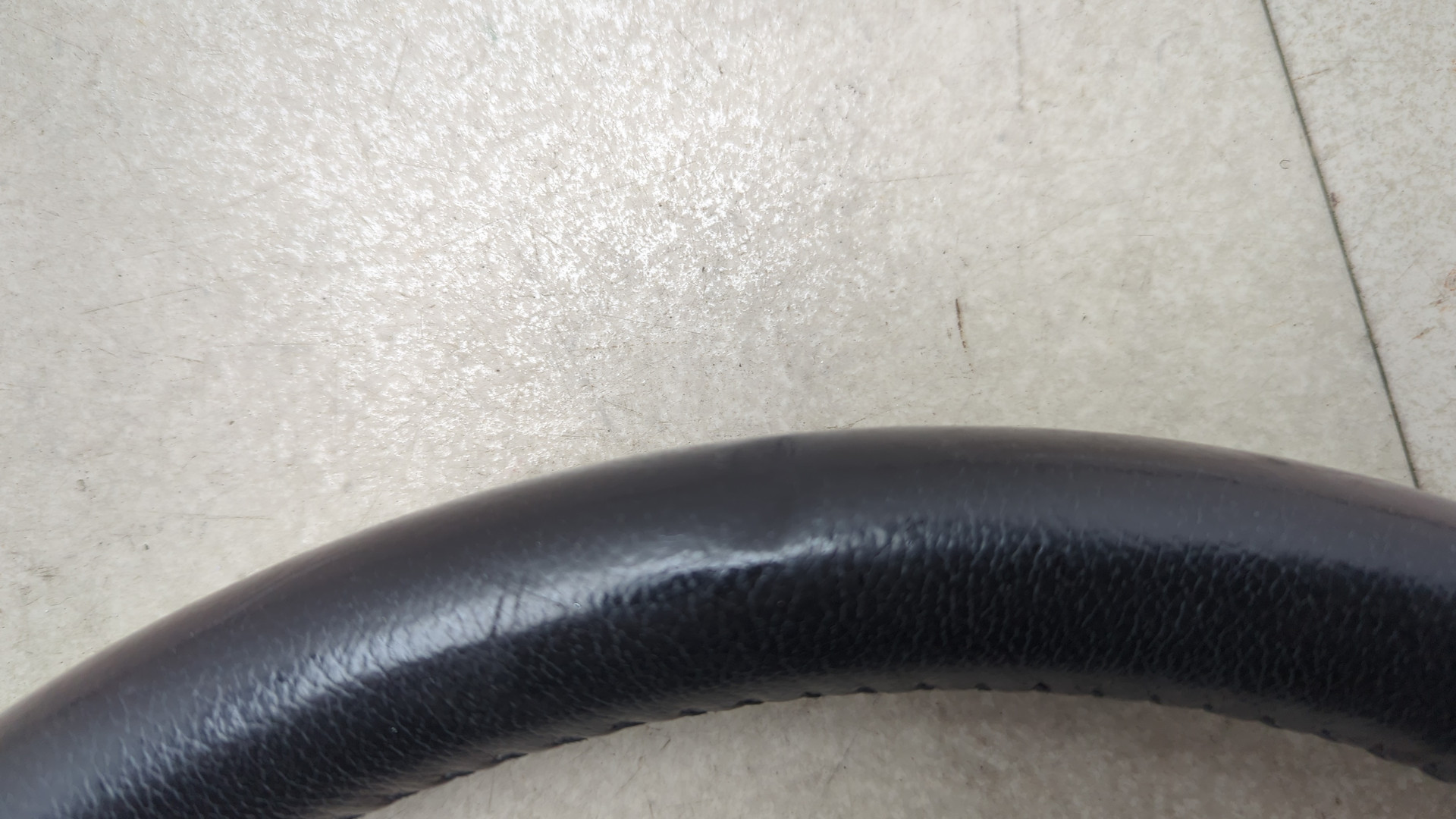 Рулевое колесо (руль)