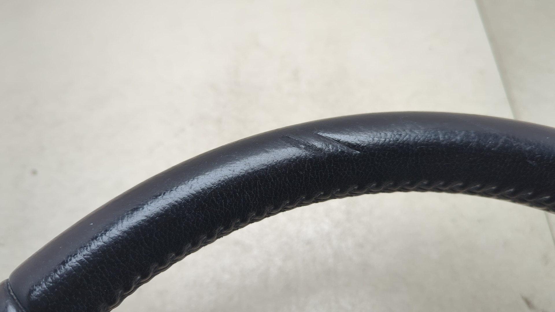 Рулевое колесо (руль)