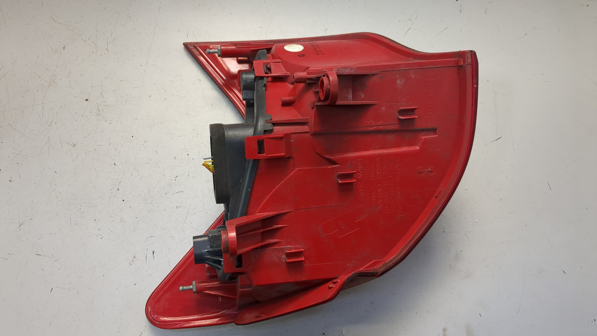 Фонарь задний левый