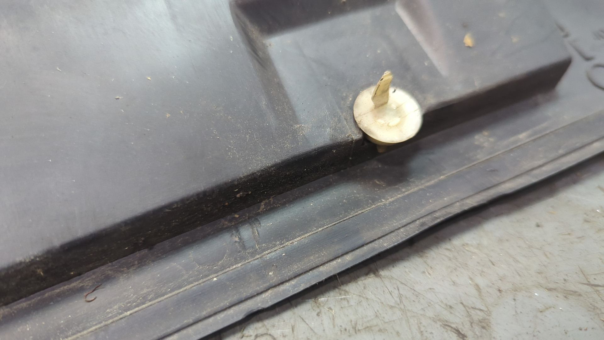 Решетка стеклоочистителей (Жабо)