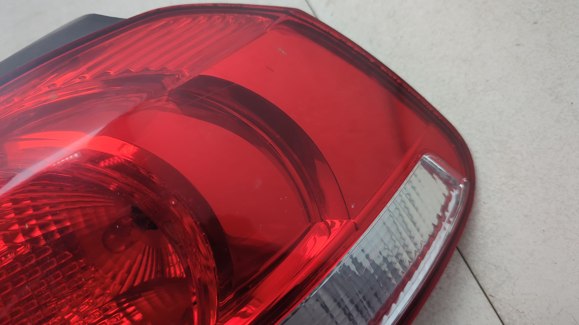 Фонарь задний правый