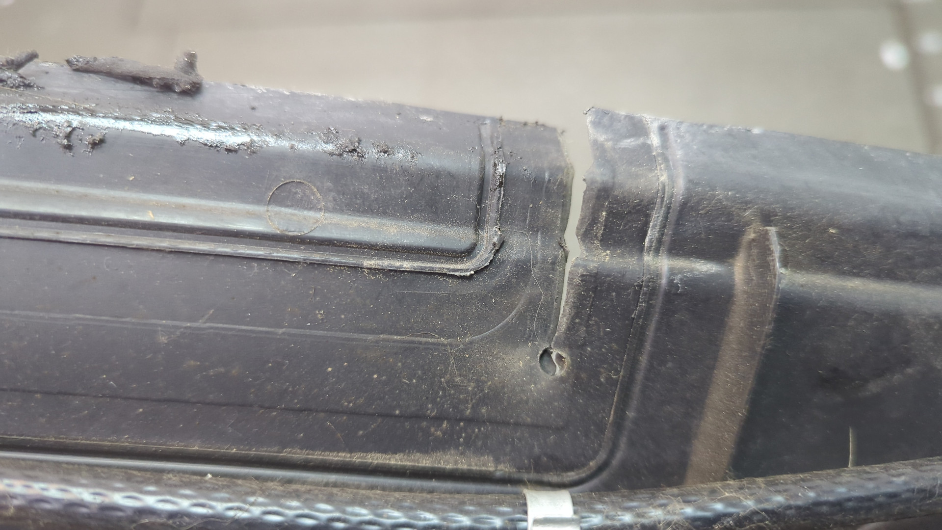 Решетка стеклоочистителей (Жабо)