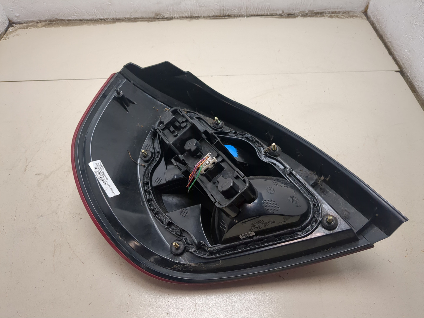 Фонарь задний правый