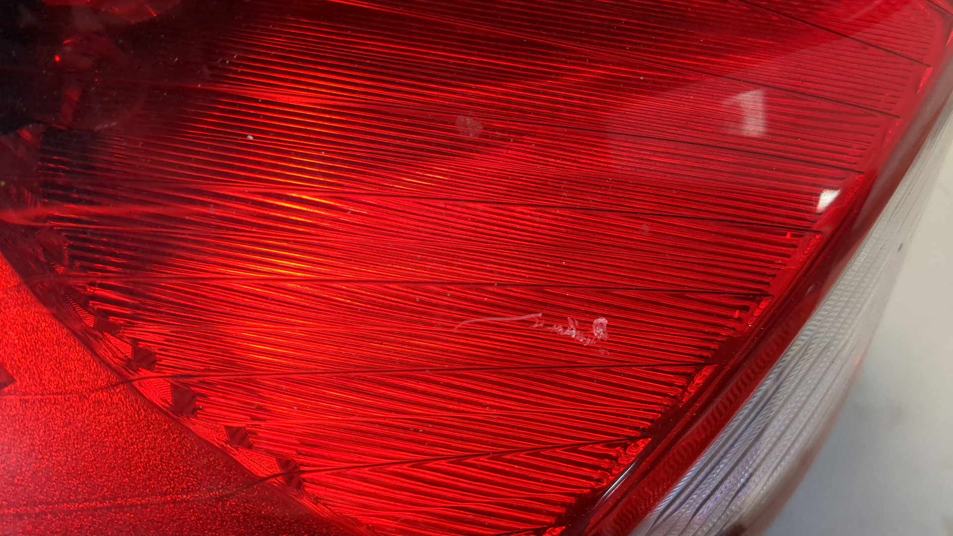 Фонарь задний левый