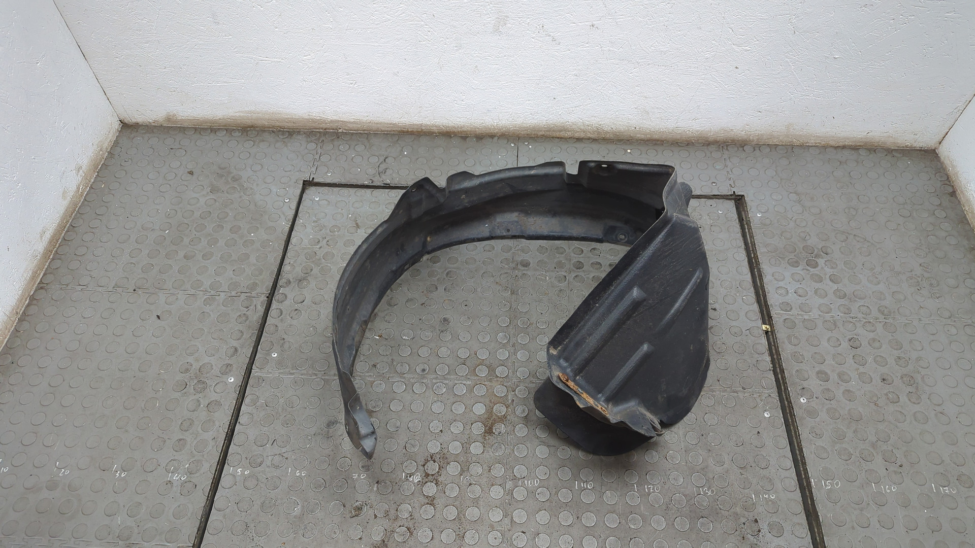 Локер передний левый