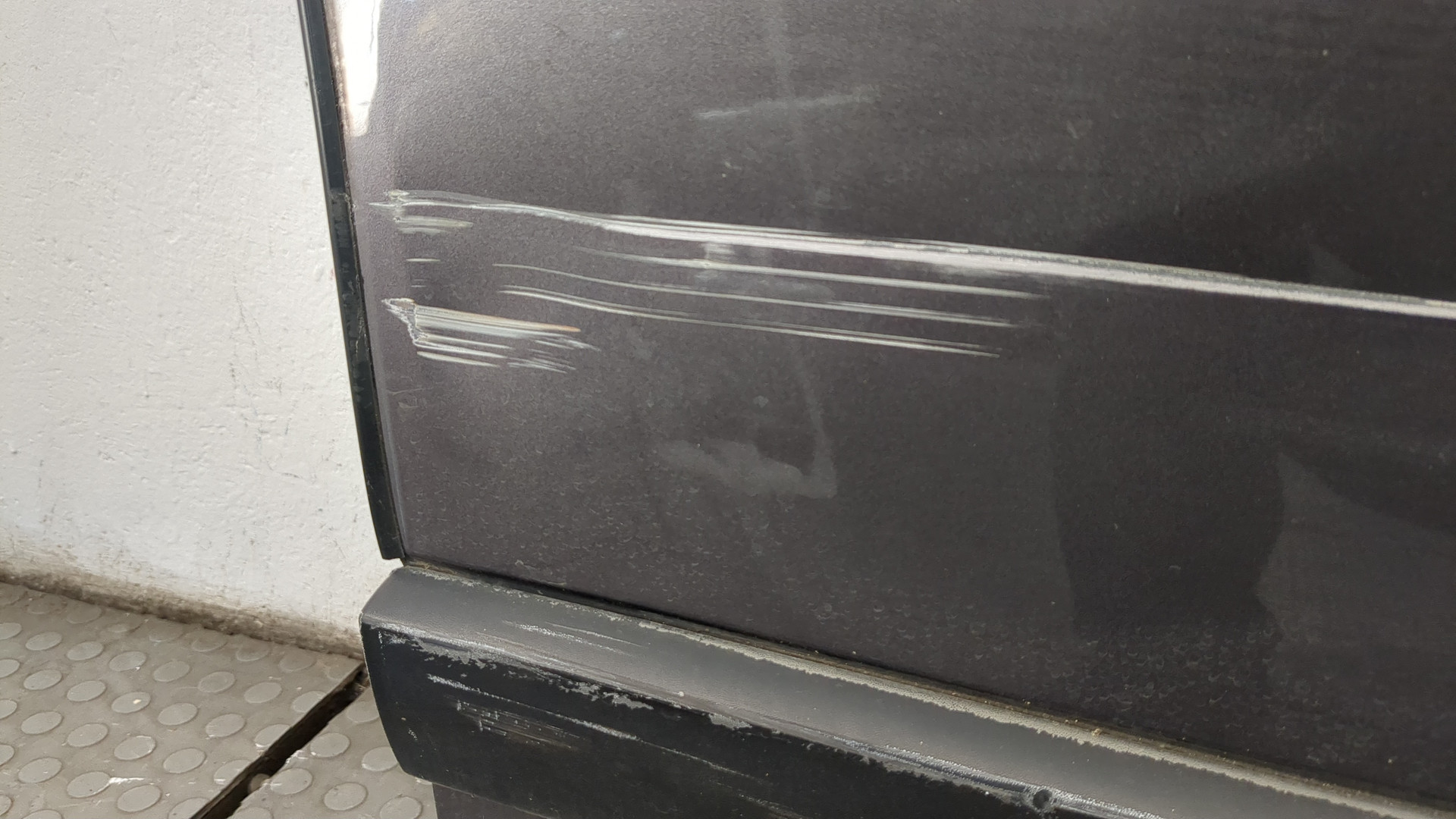 Дверь передняя правая