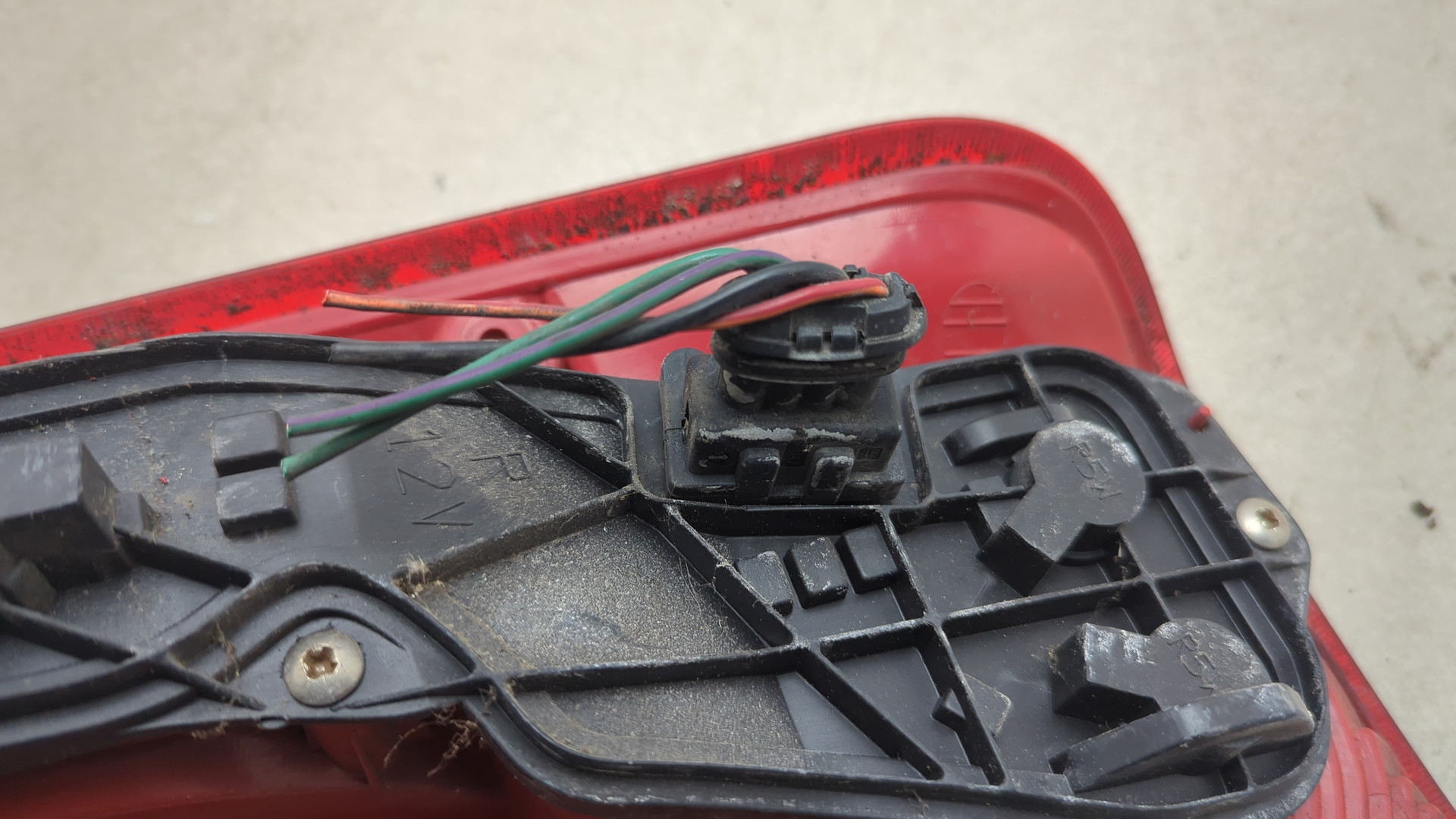 Фонарь задний правый