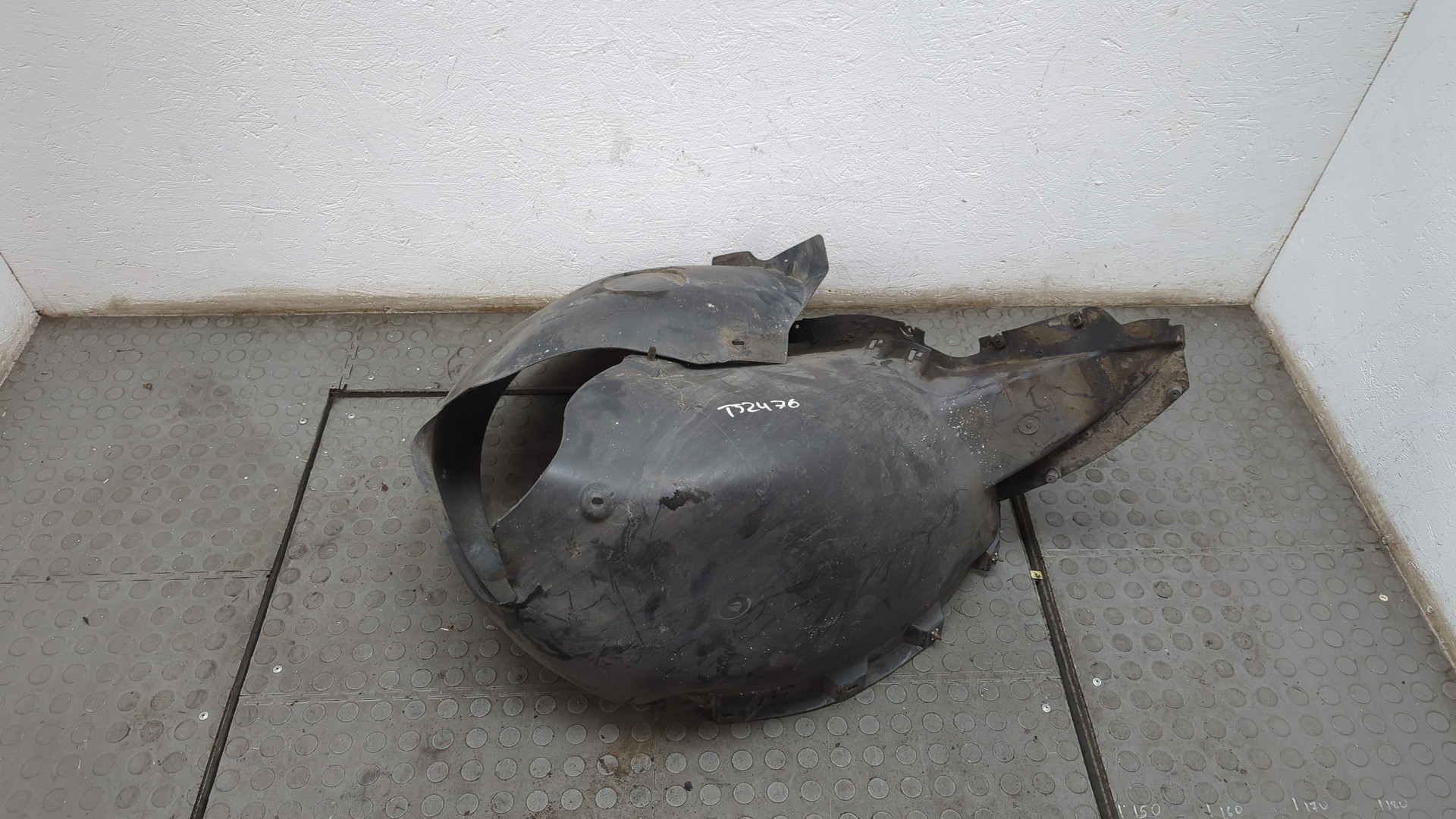 Локер передний левый