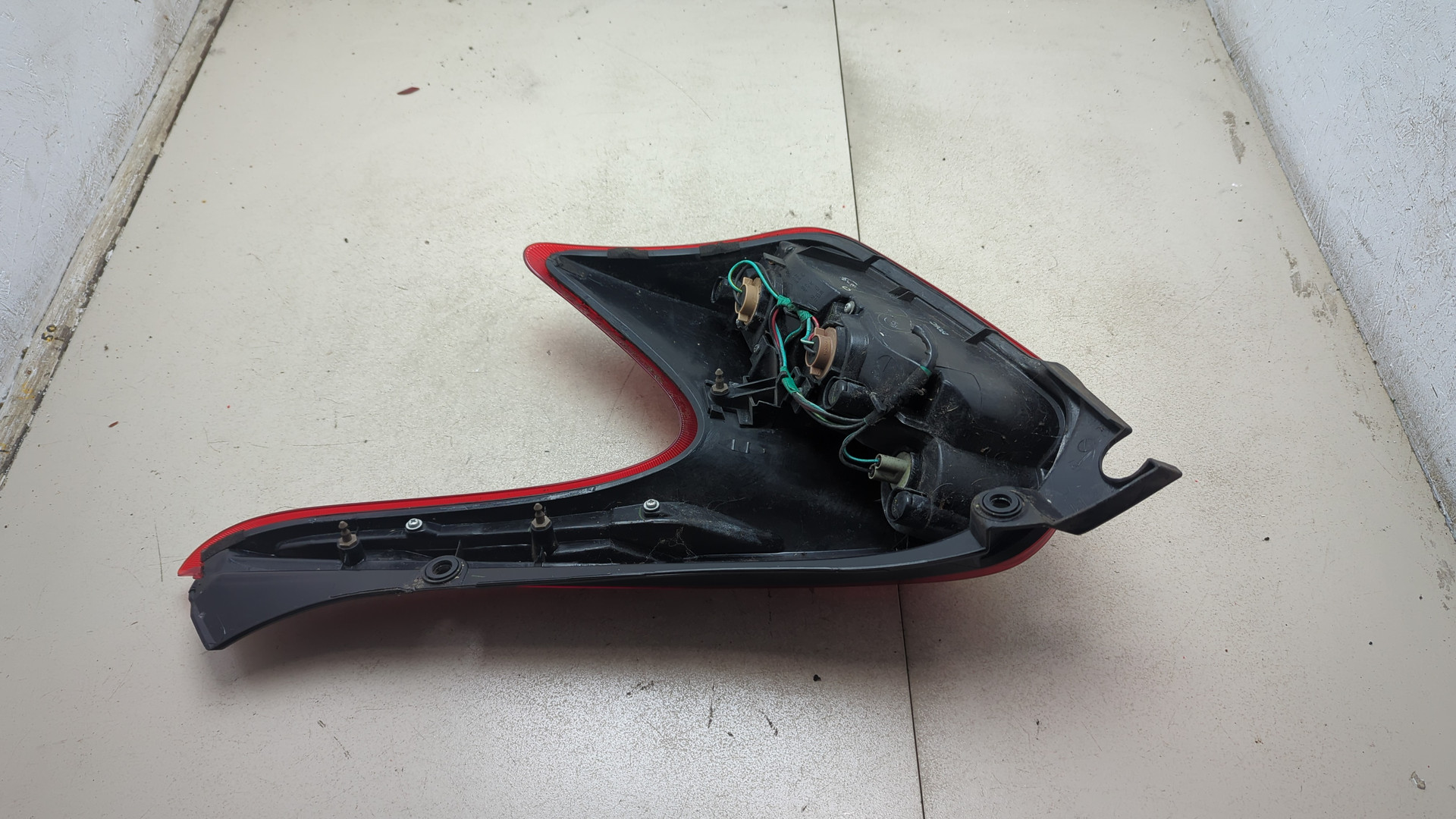 Фонарь задний левый