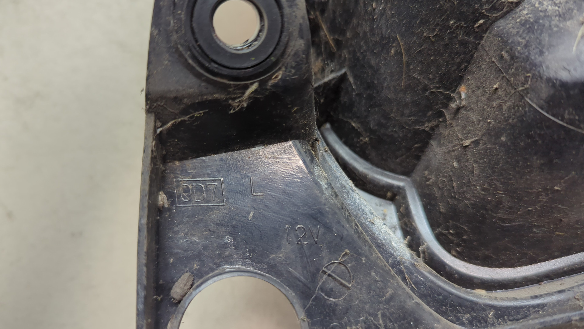 Фонарь задний левый