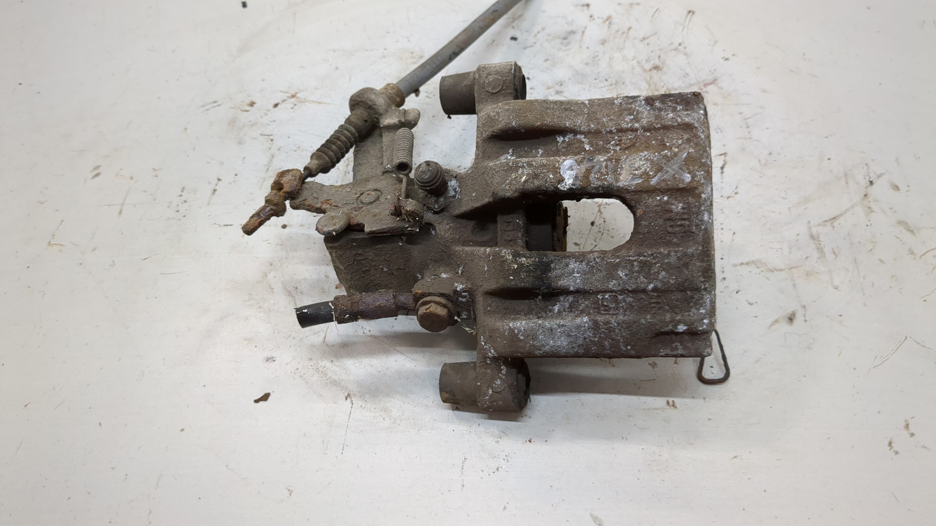 Суппорт задний правый