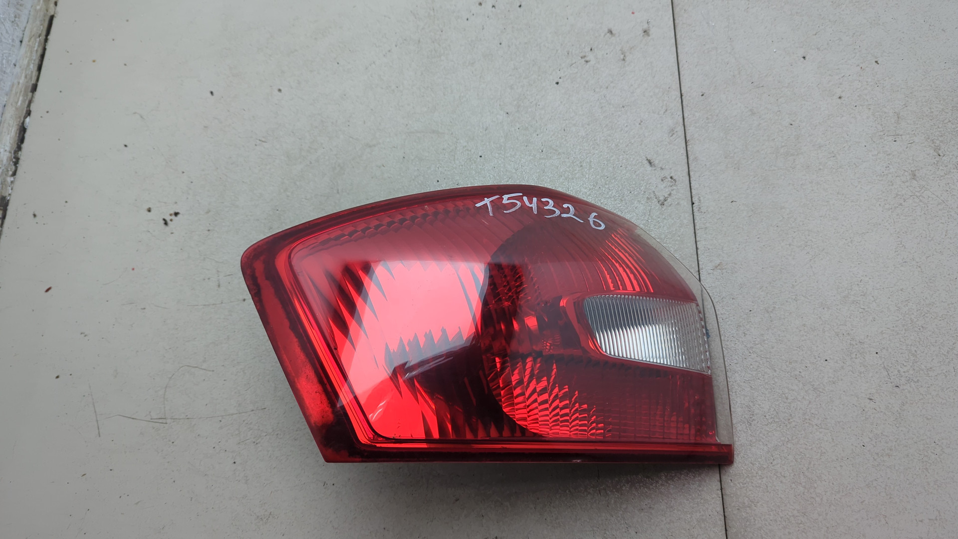 Фонарь задний левый