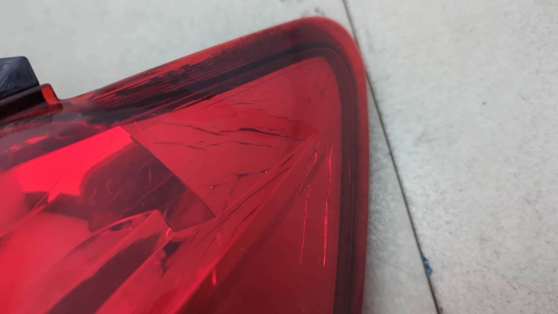 Фонарь задний правый