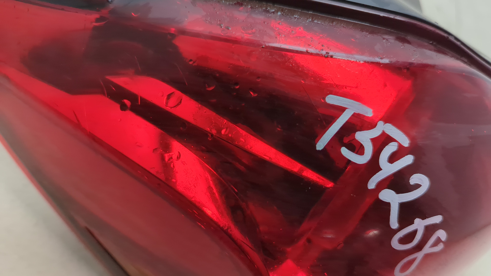 Фонарь задний левый