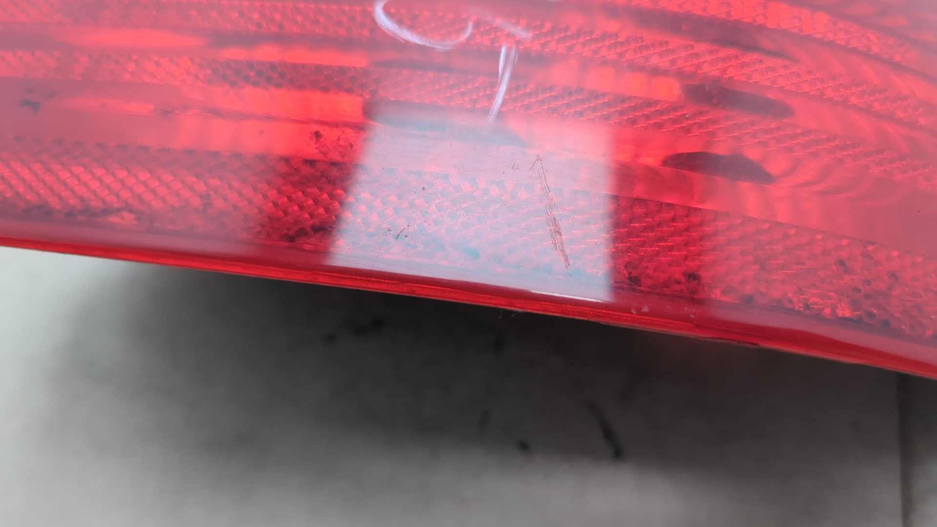 Фонарь задний правый