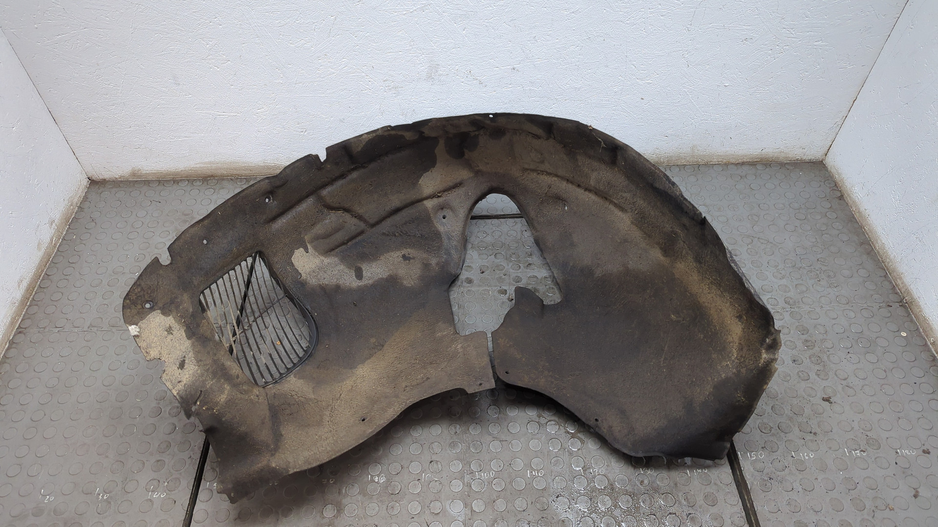 Локер передний левый