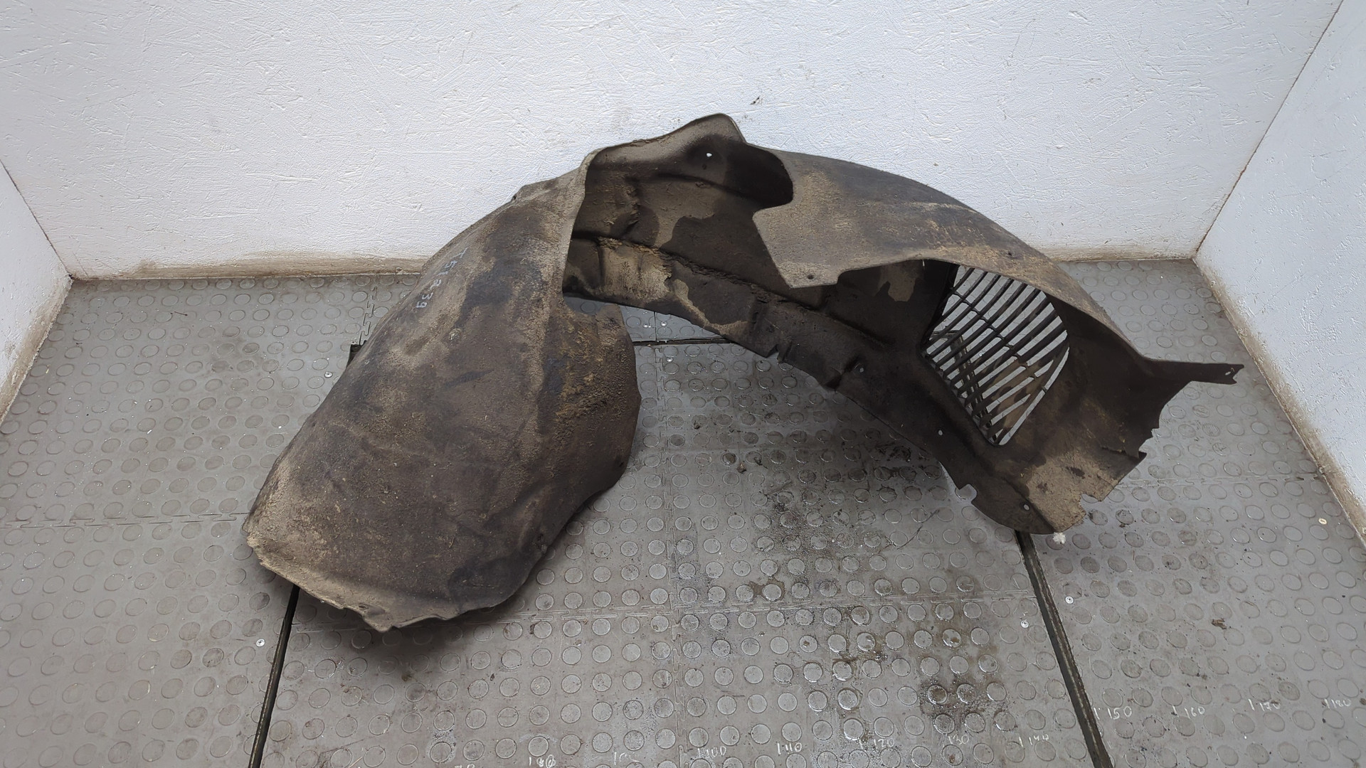 Локер передний левый