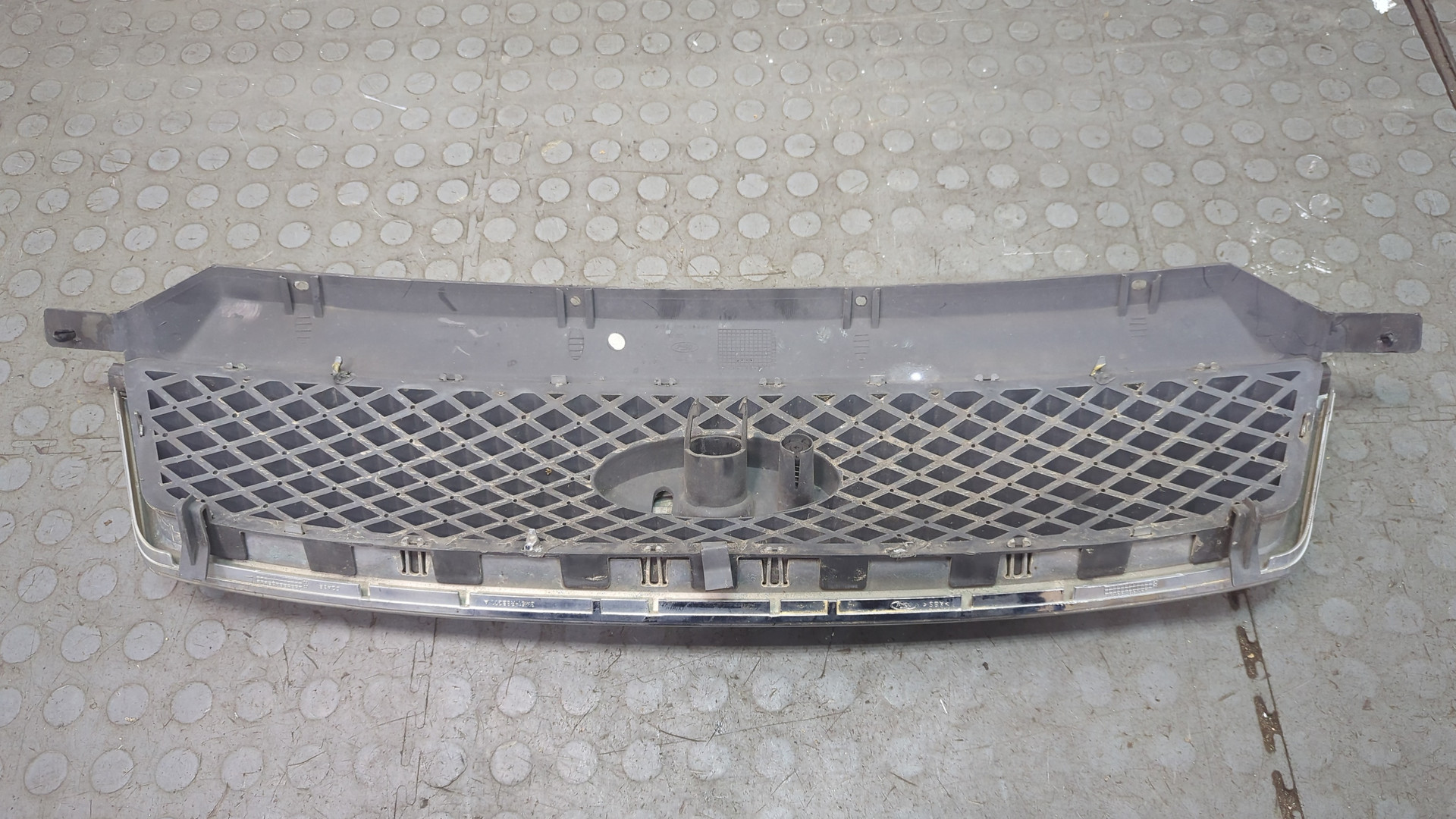 Решетка радиатора