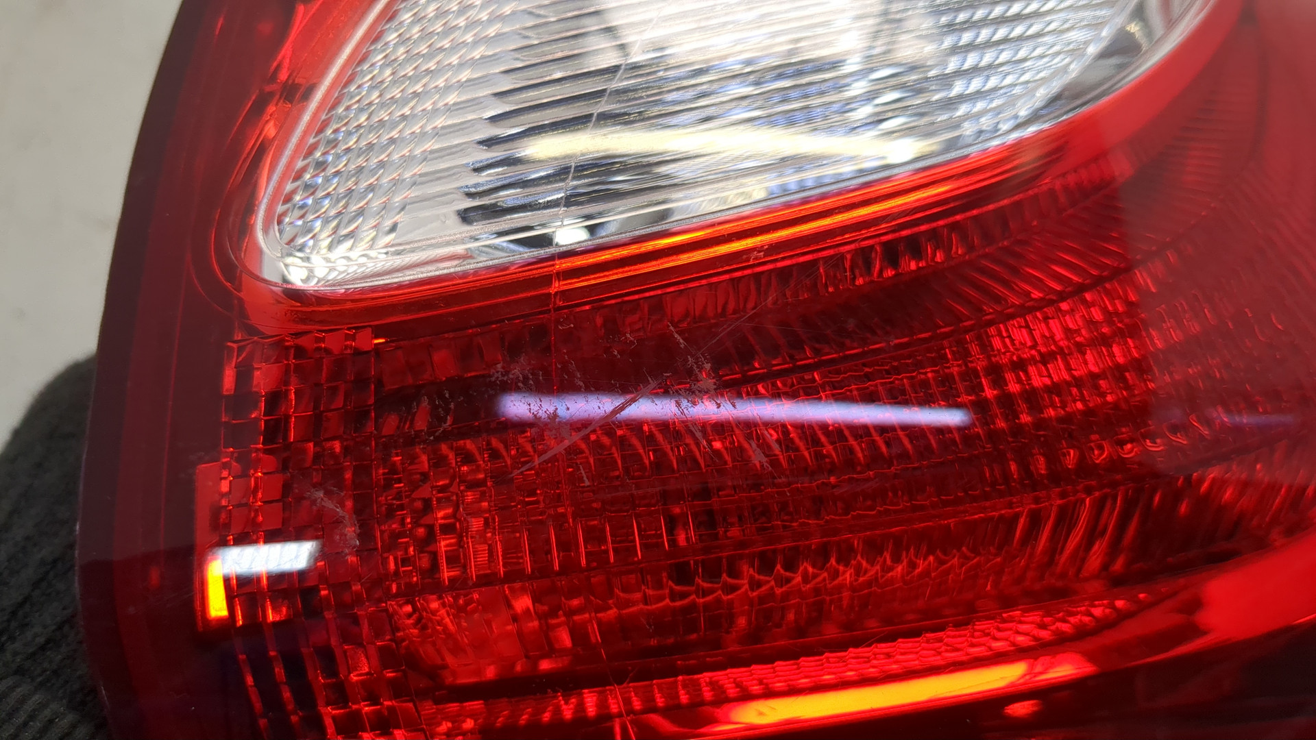 Фонарь задний правый