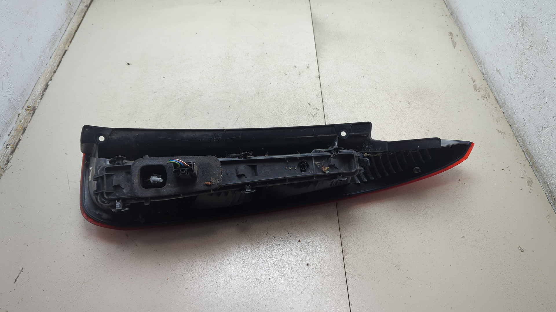 Фонарь задний левый