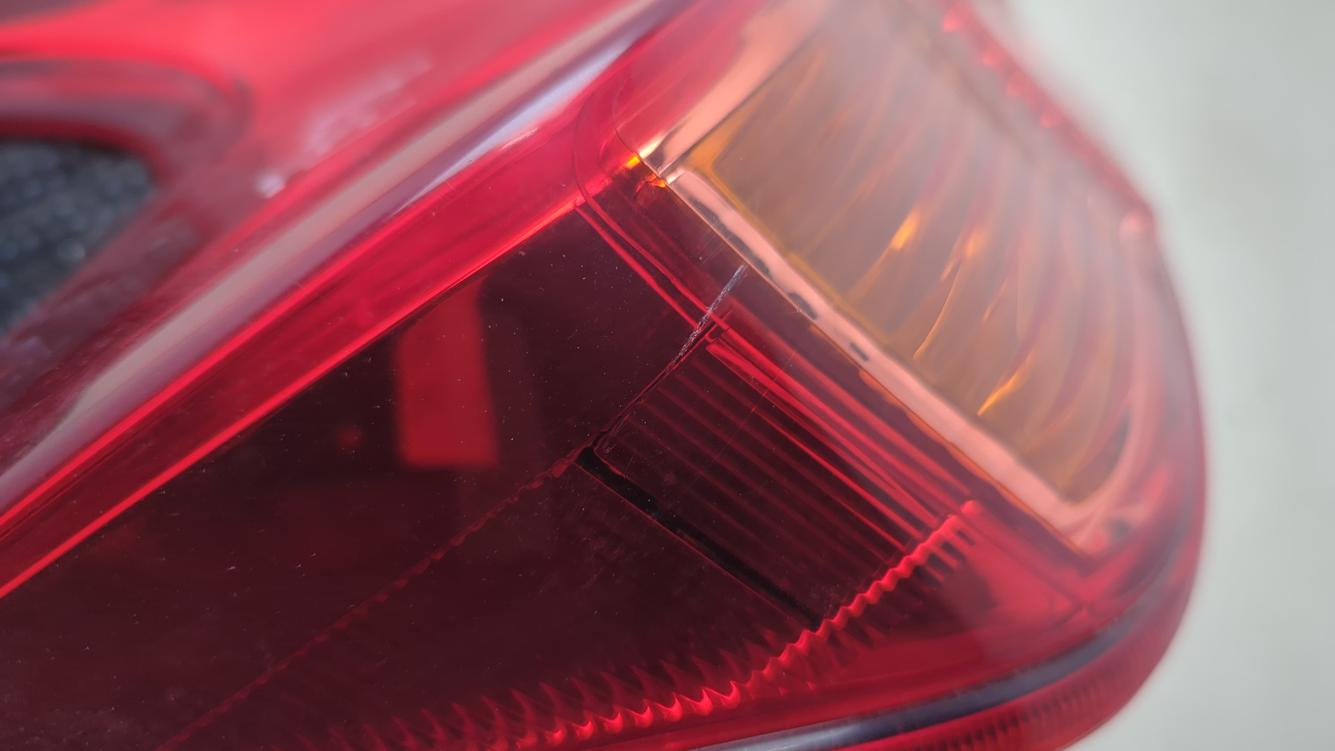 Фонарь задний левый